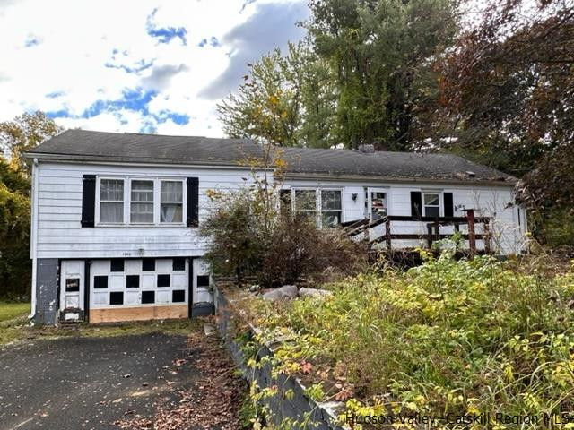 1146 Lucas Turnpike, aka Lucas Ave Ext