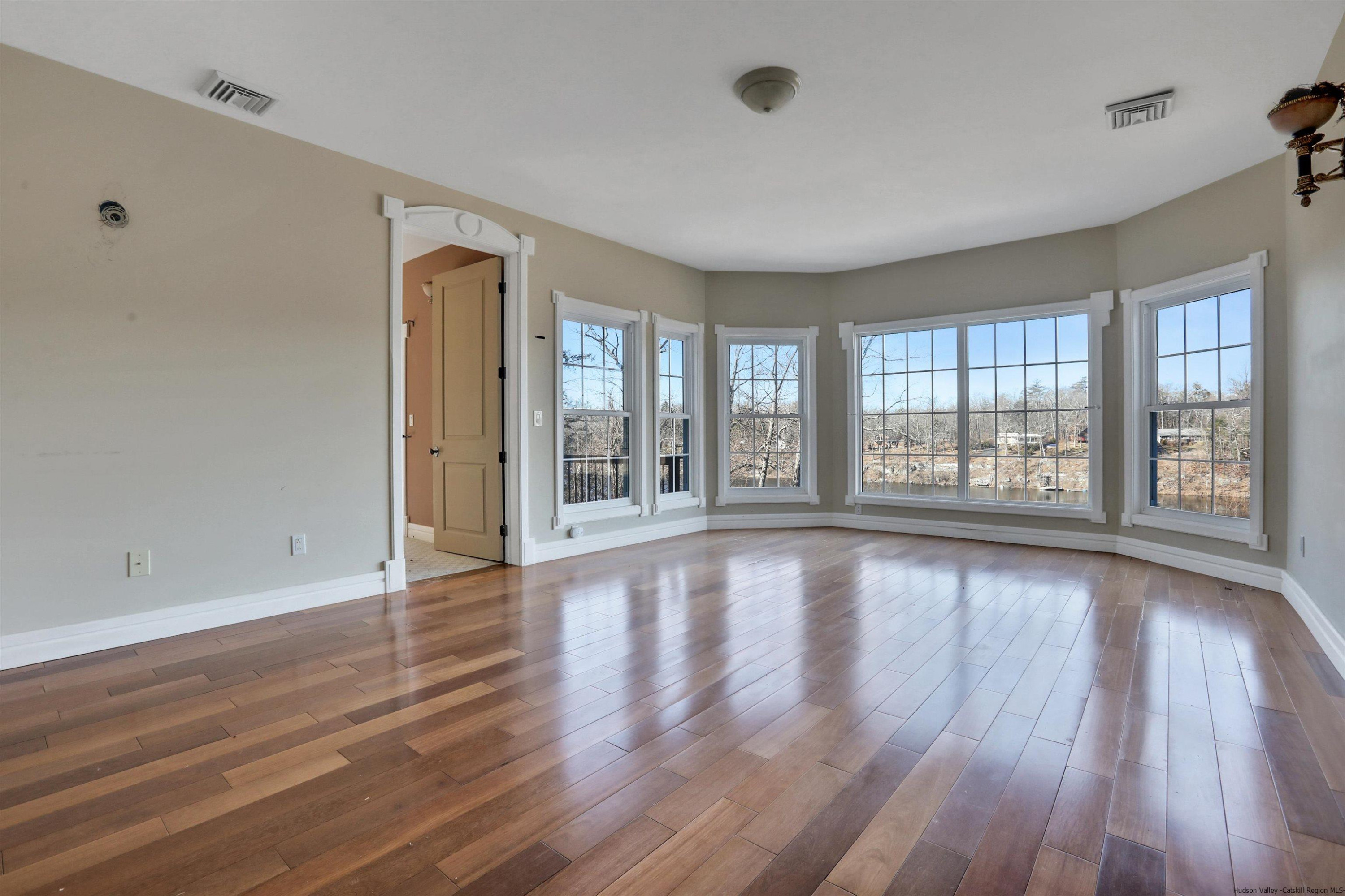 1284 Flatbush Road