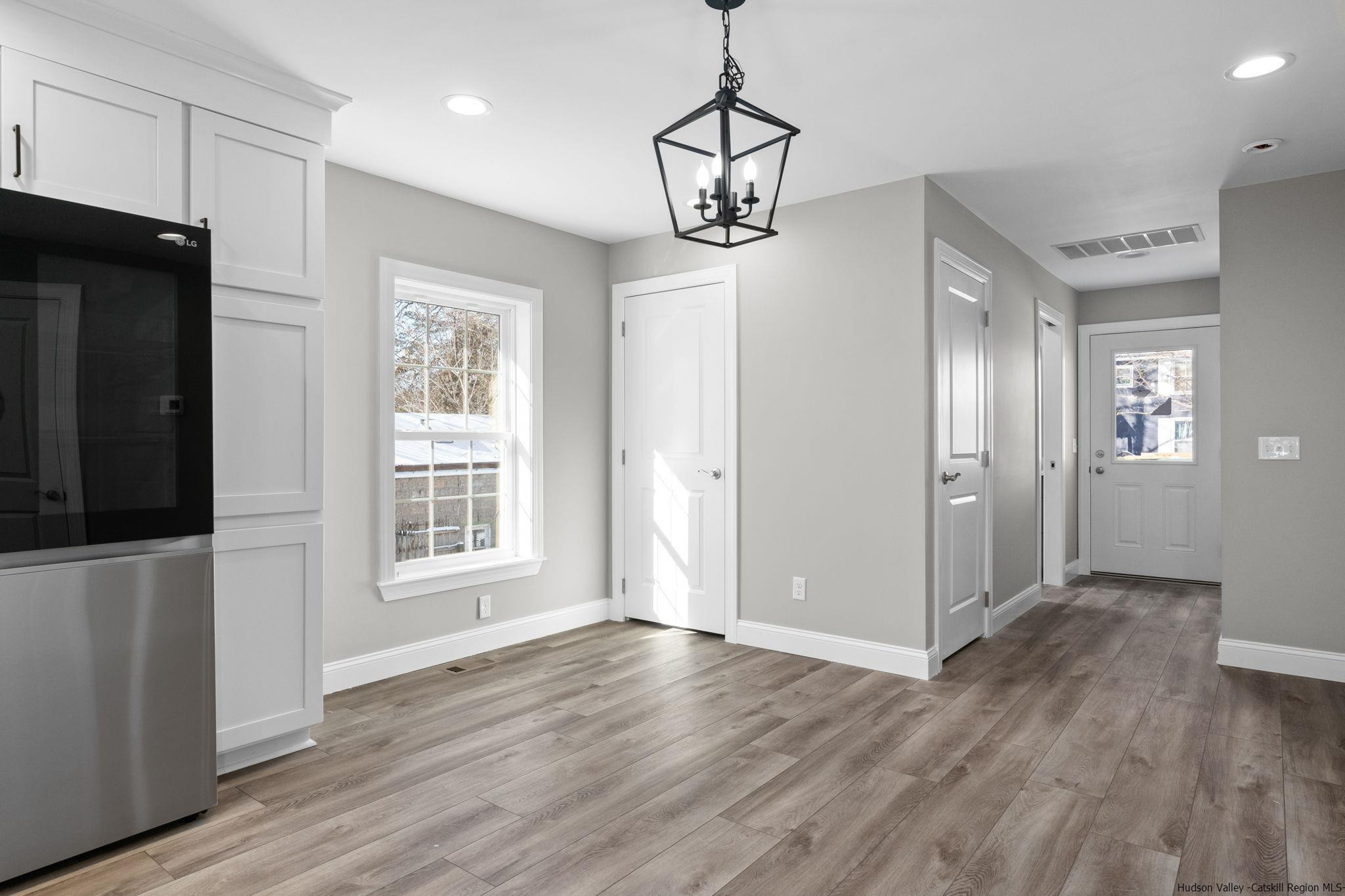 54 Montgomery Street