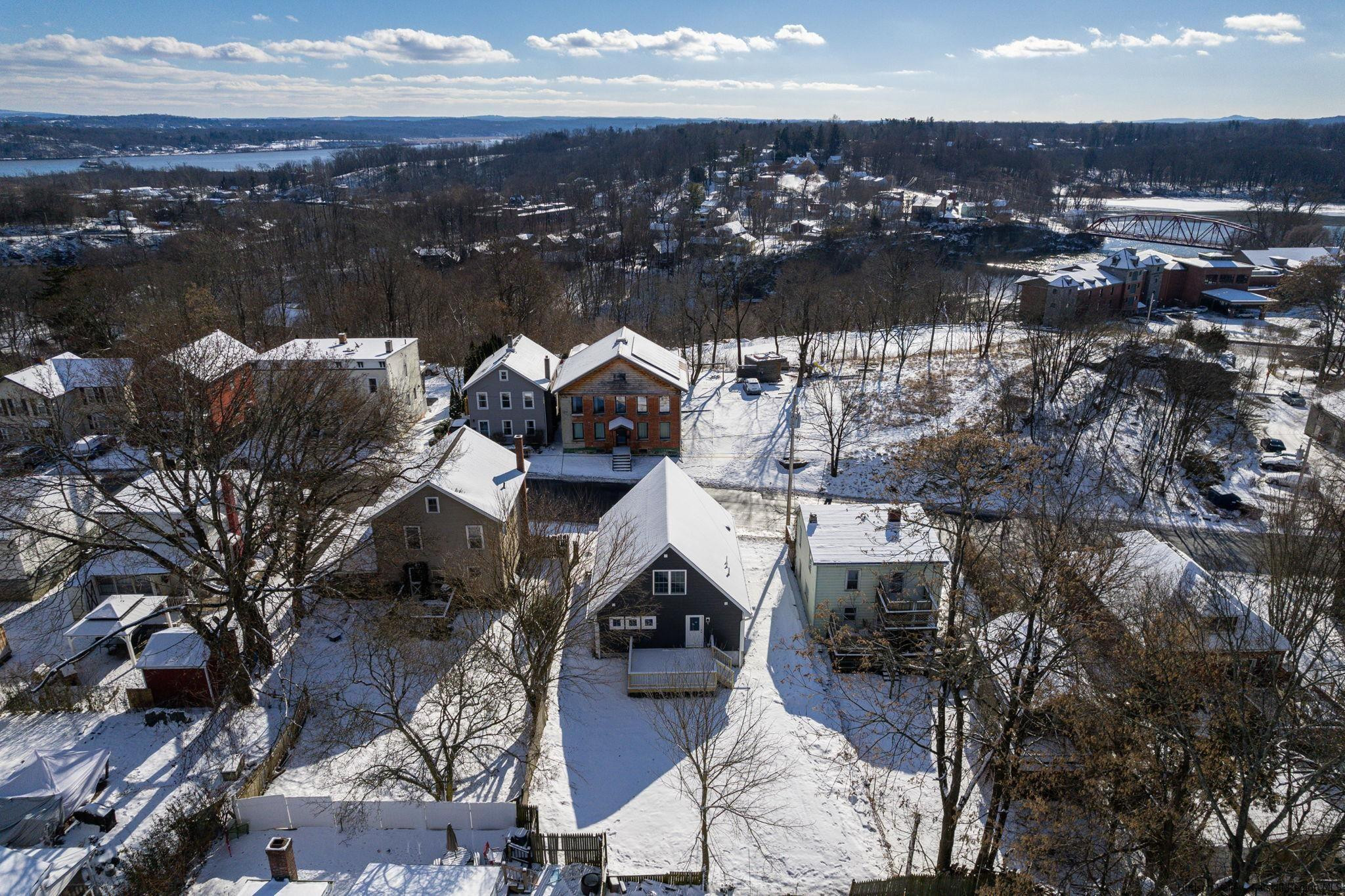 54 Montgomery Street