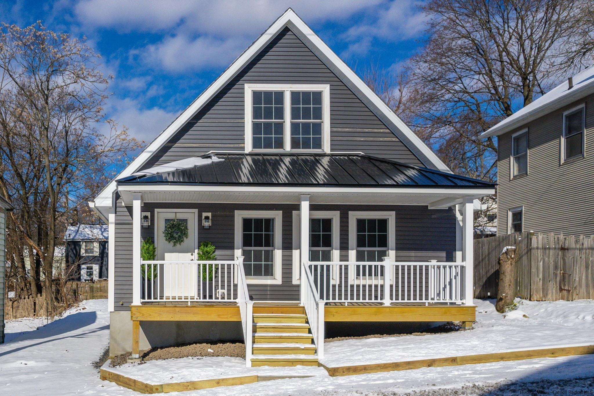 54 Montgomery Street