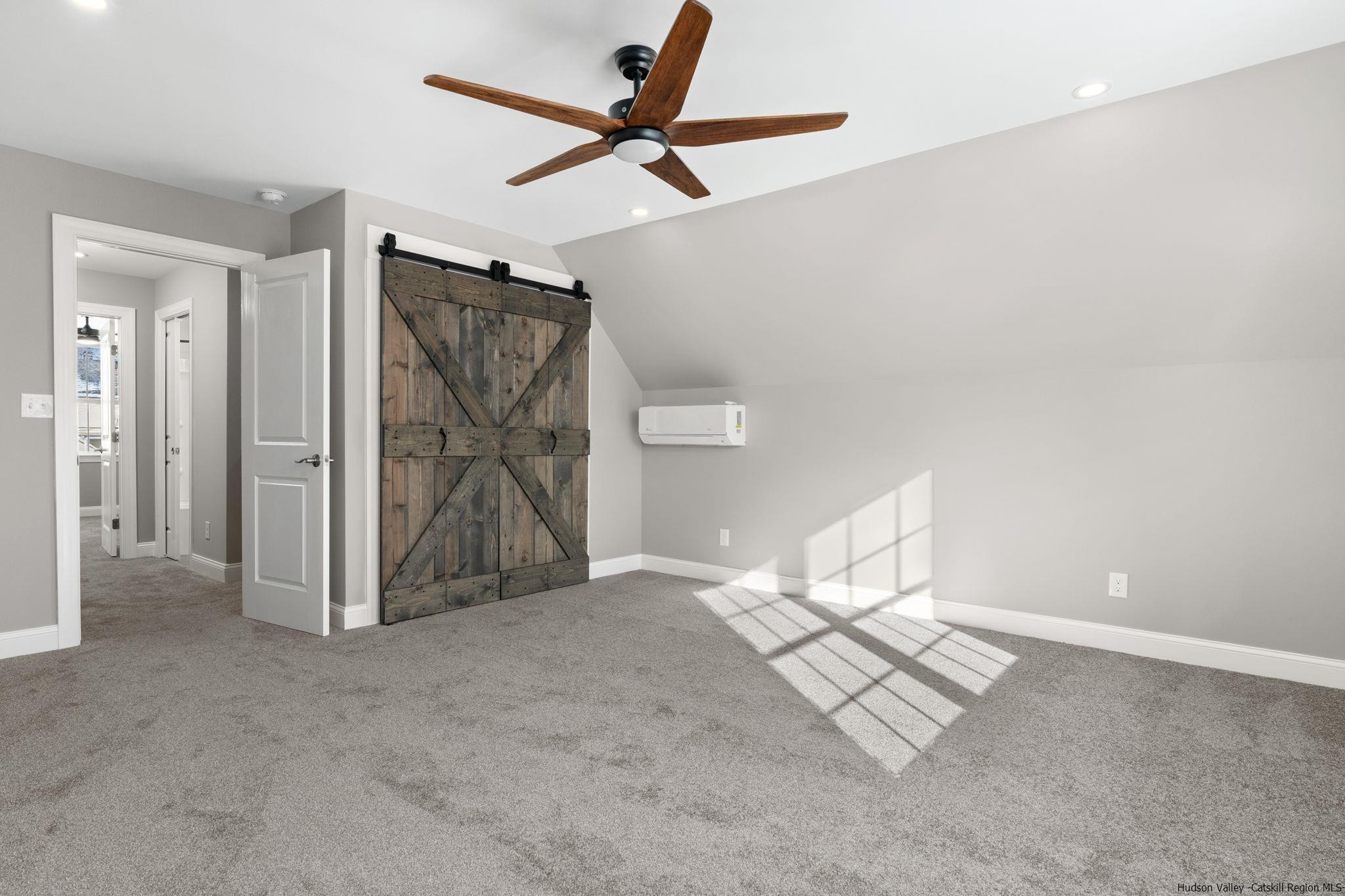 54 Montgomery Street