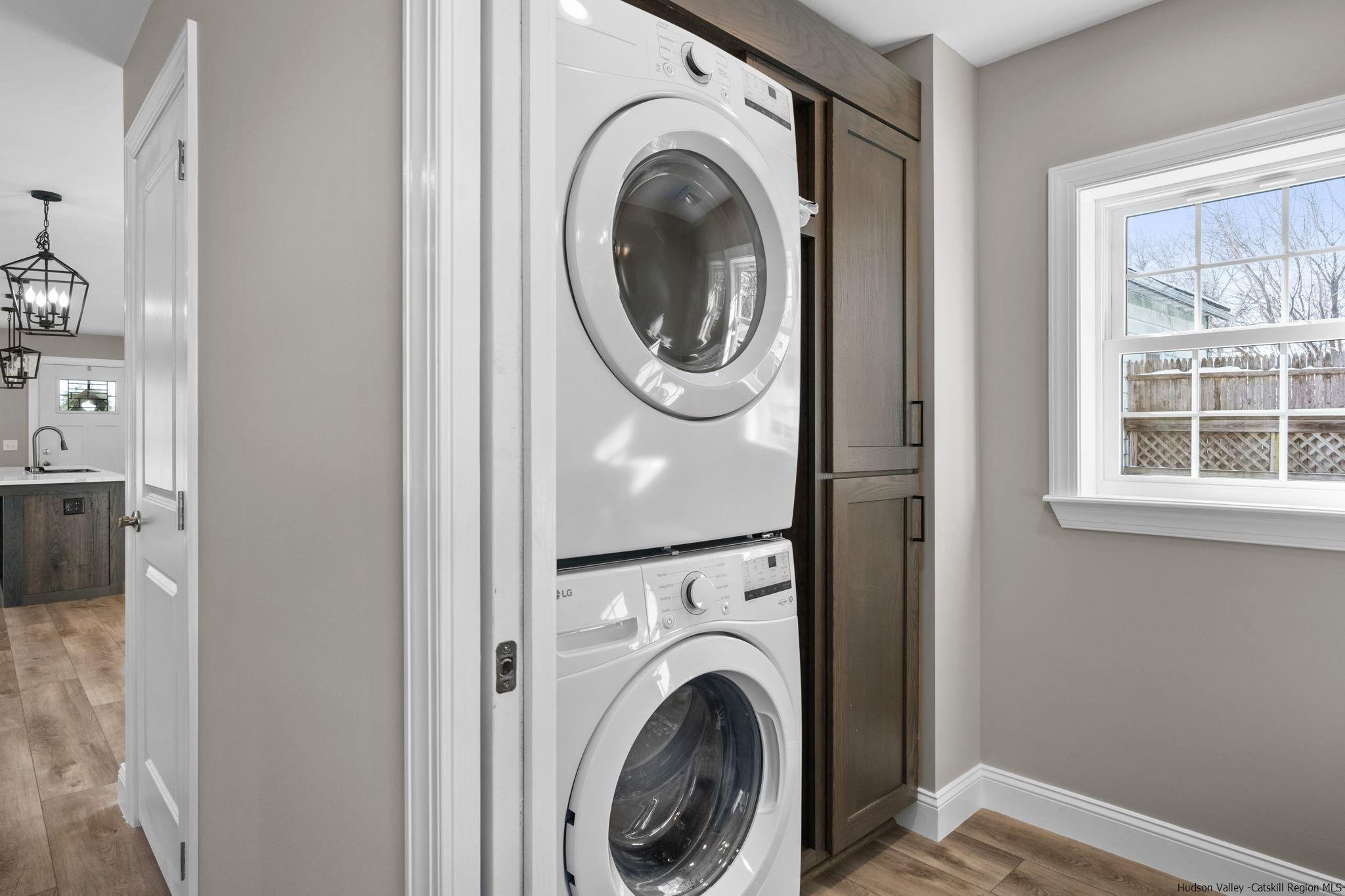 54 Montgomery Street