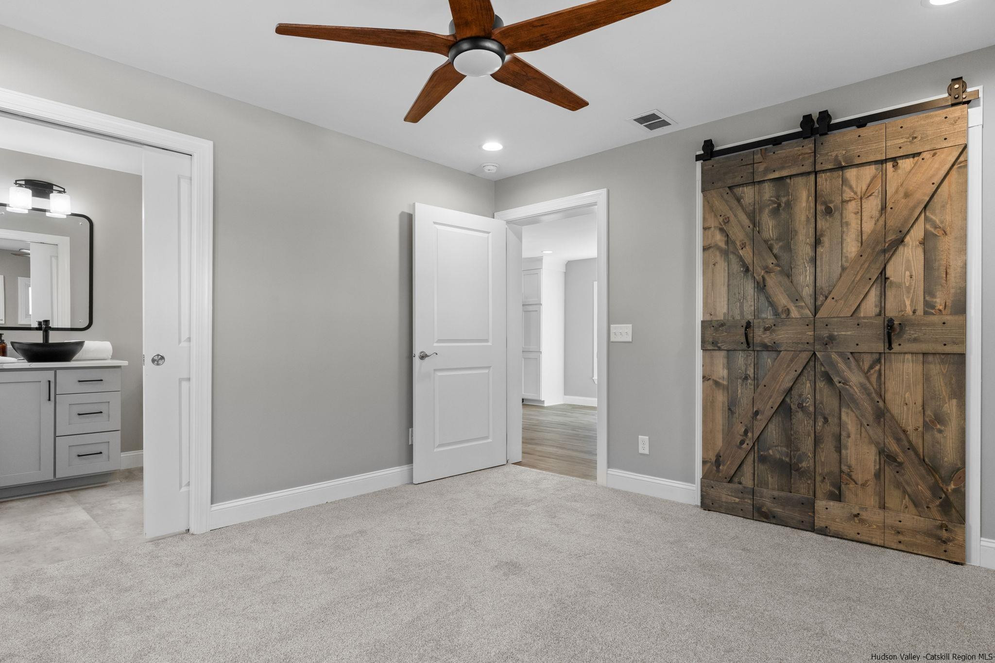 54 Montgomery Street