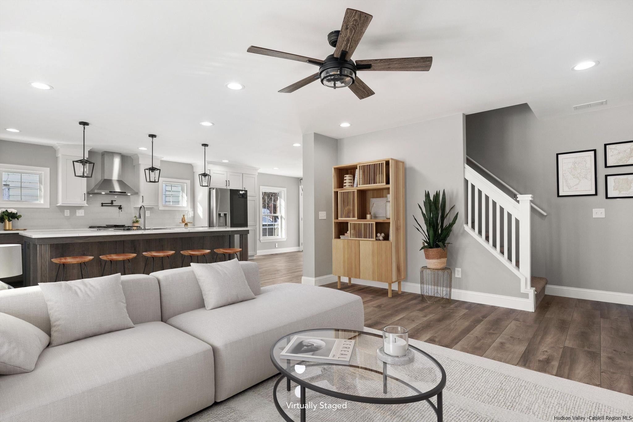 54 Montgomery Street