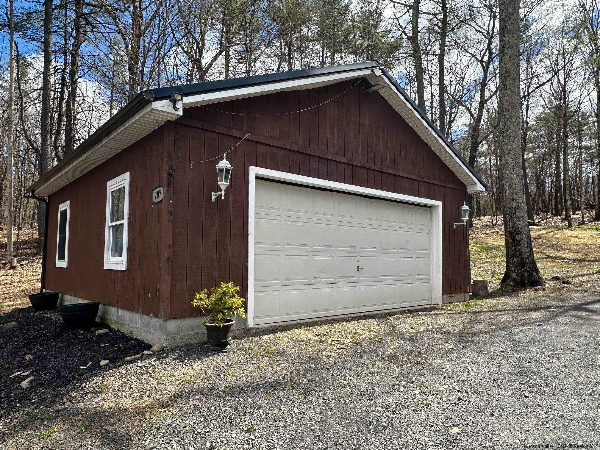 207 5 Mile Woods Road