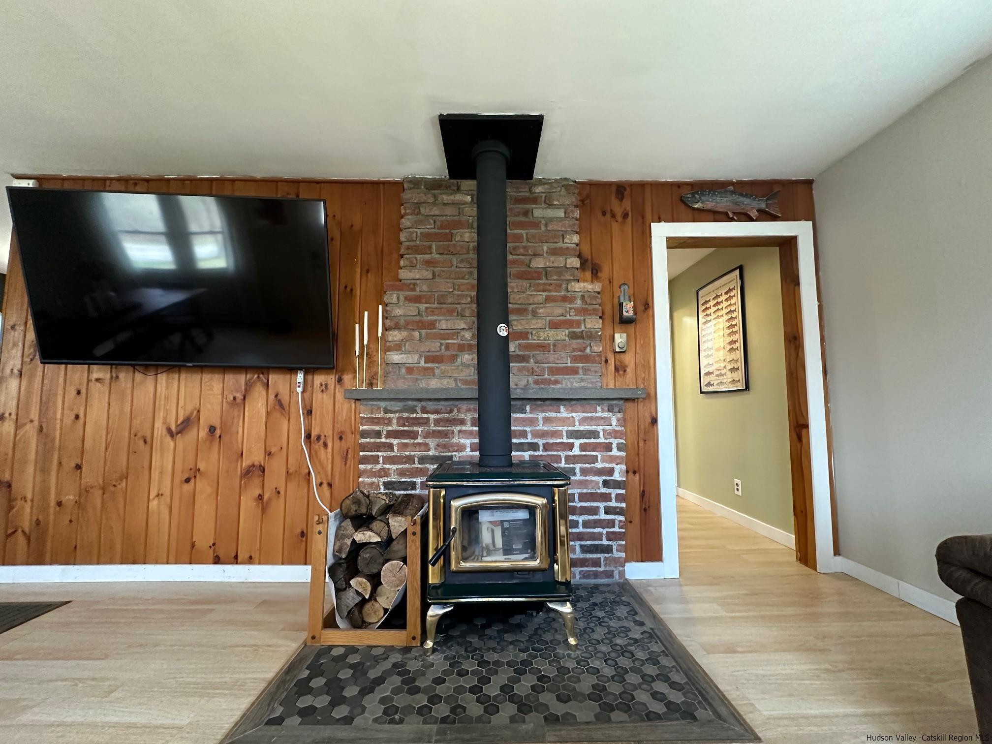 207 5 Mile Woods Road