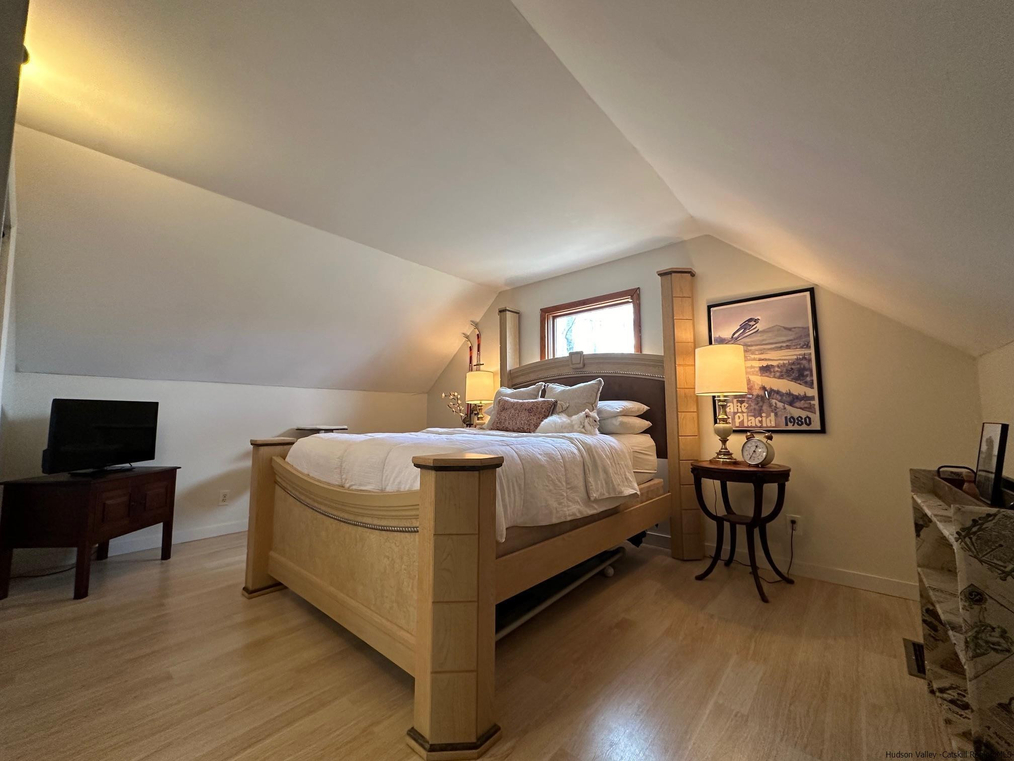 207 5 Mile Woods Road