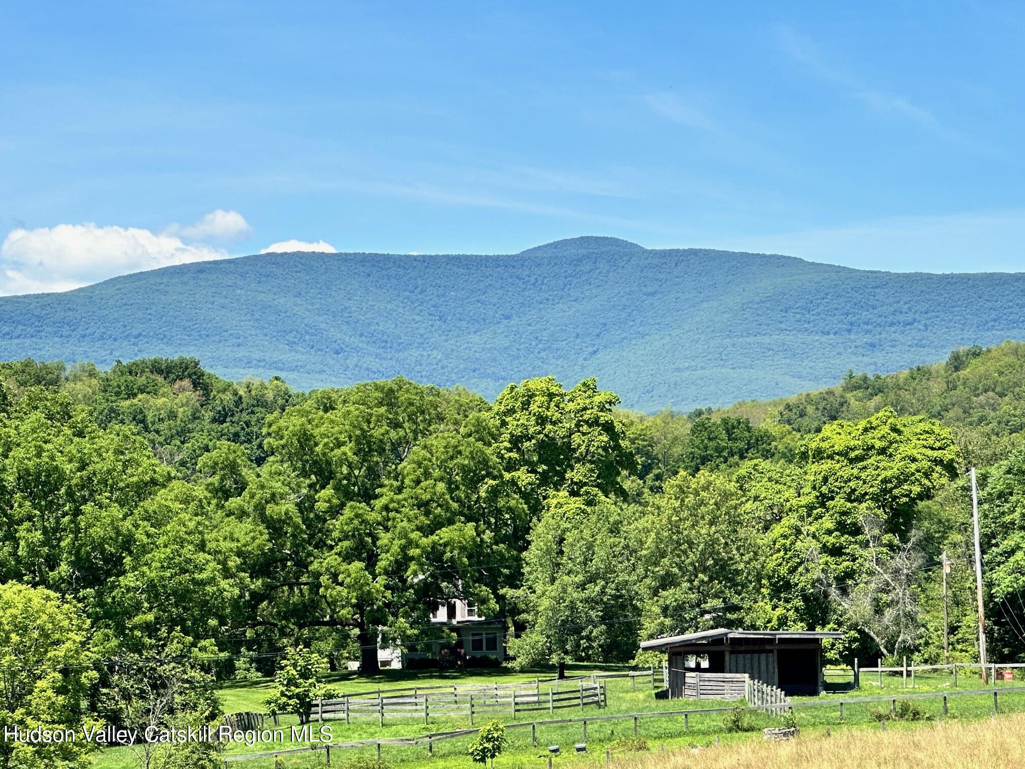 127 Dave Elliott Road