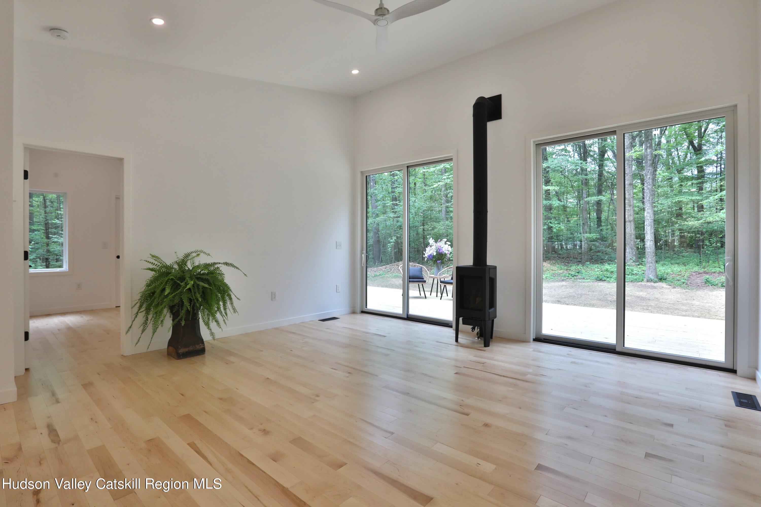 375 Pennsylvania Avenue