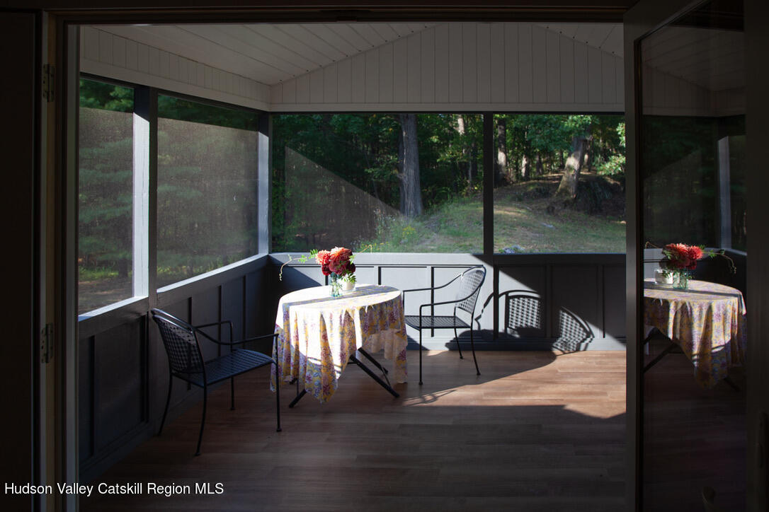 853 Lucas Ave Extension