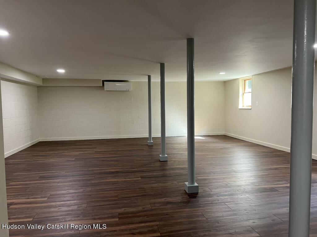 853 Lucas Ave Extension