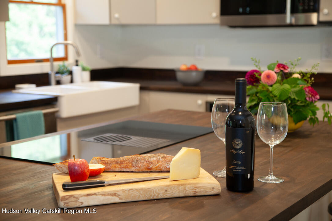 853 Lucas Ave Extension