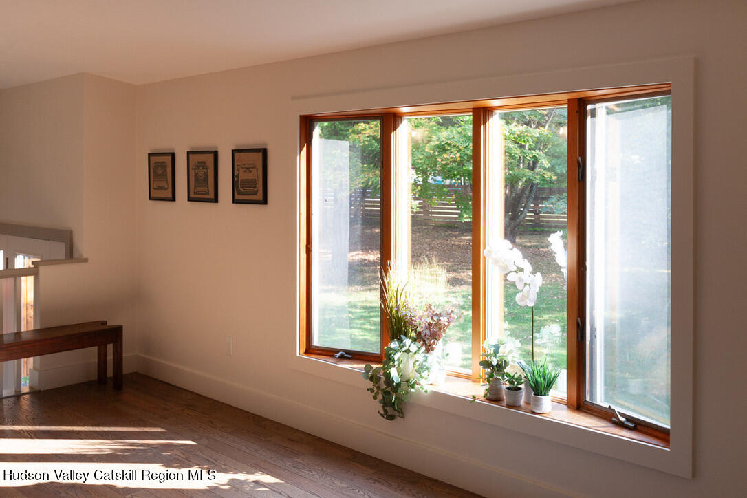 853 Lucas Ave Extension