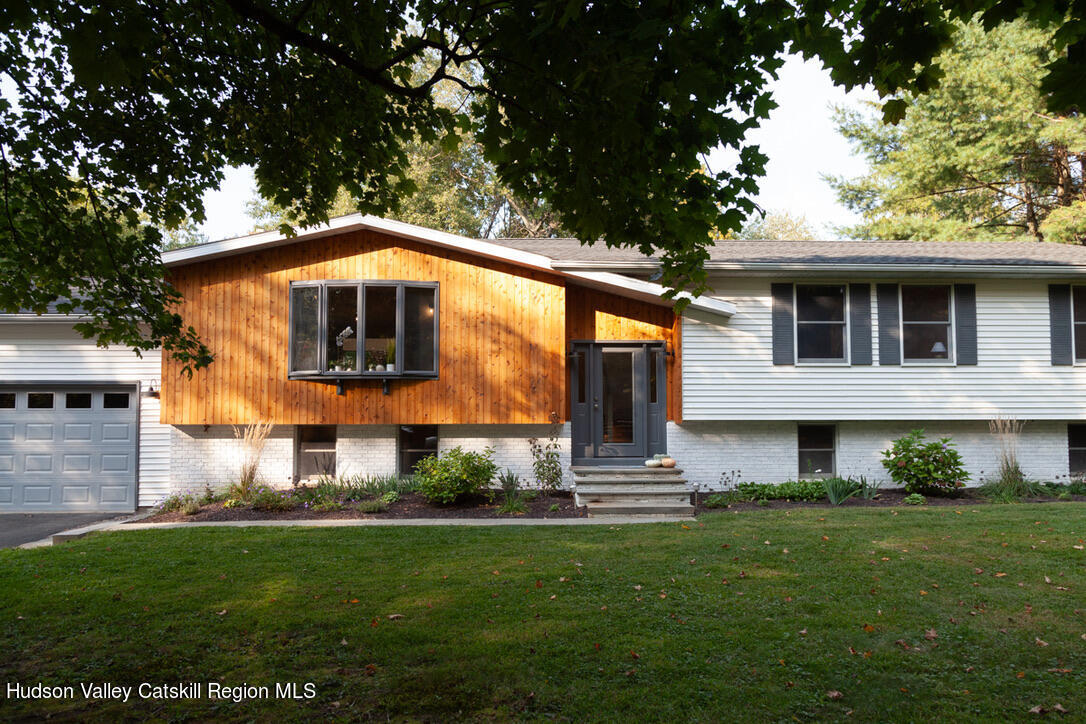 853 Lucas Ave Extension