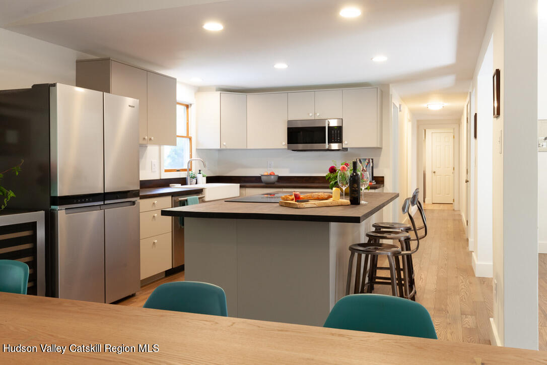 853 Lucas Ave Extension