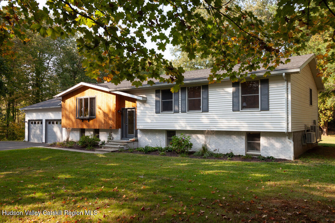 853 Lucas Ave Extension