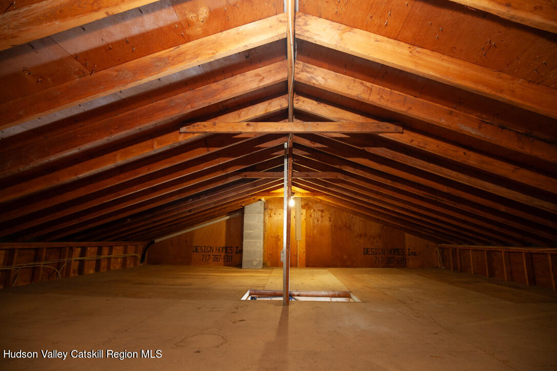 853 Lucas Ave Extension