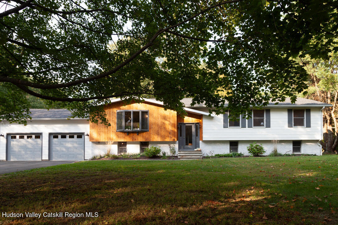 853 Lucas Ave Extension