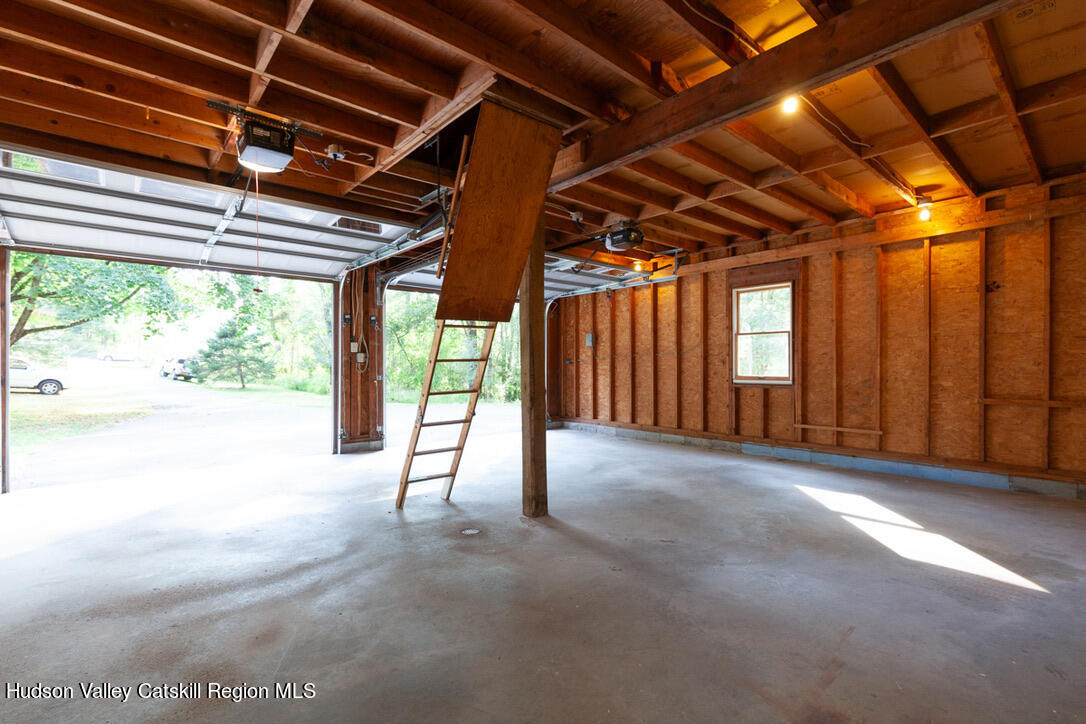 853 Lucas Ave Extension