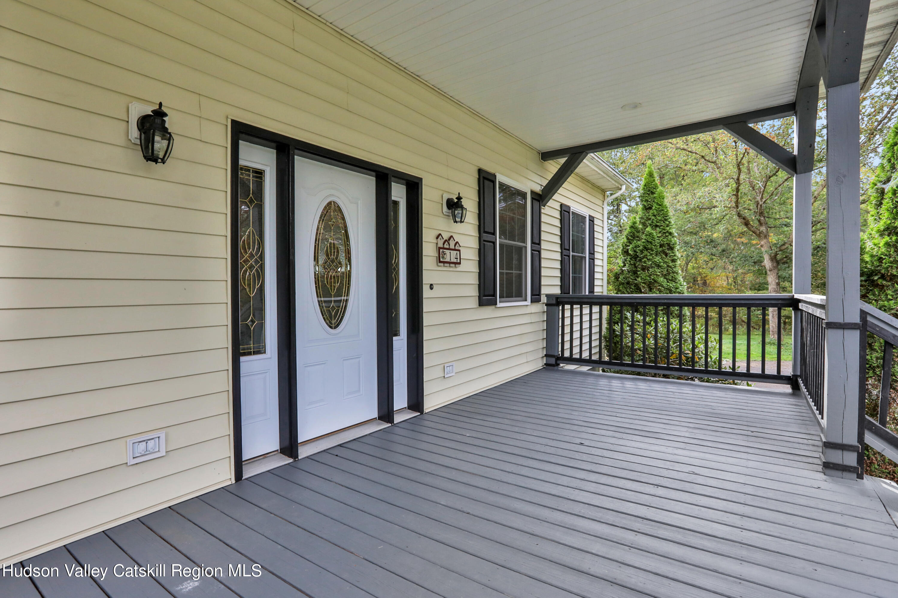 14 Spike Horn Road