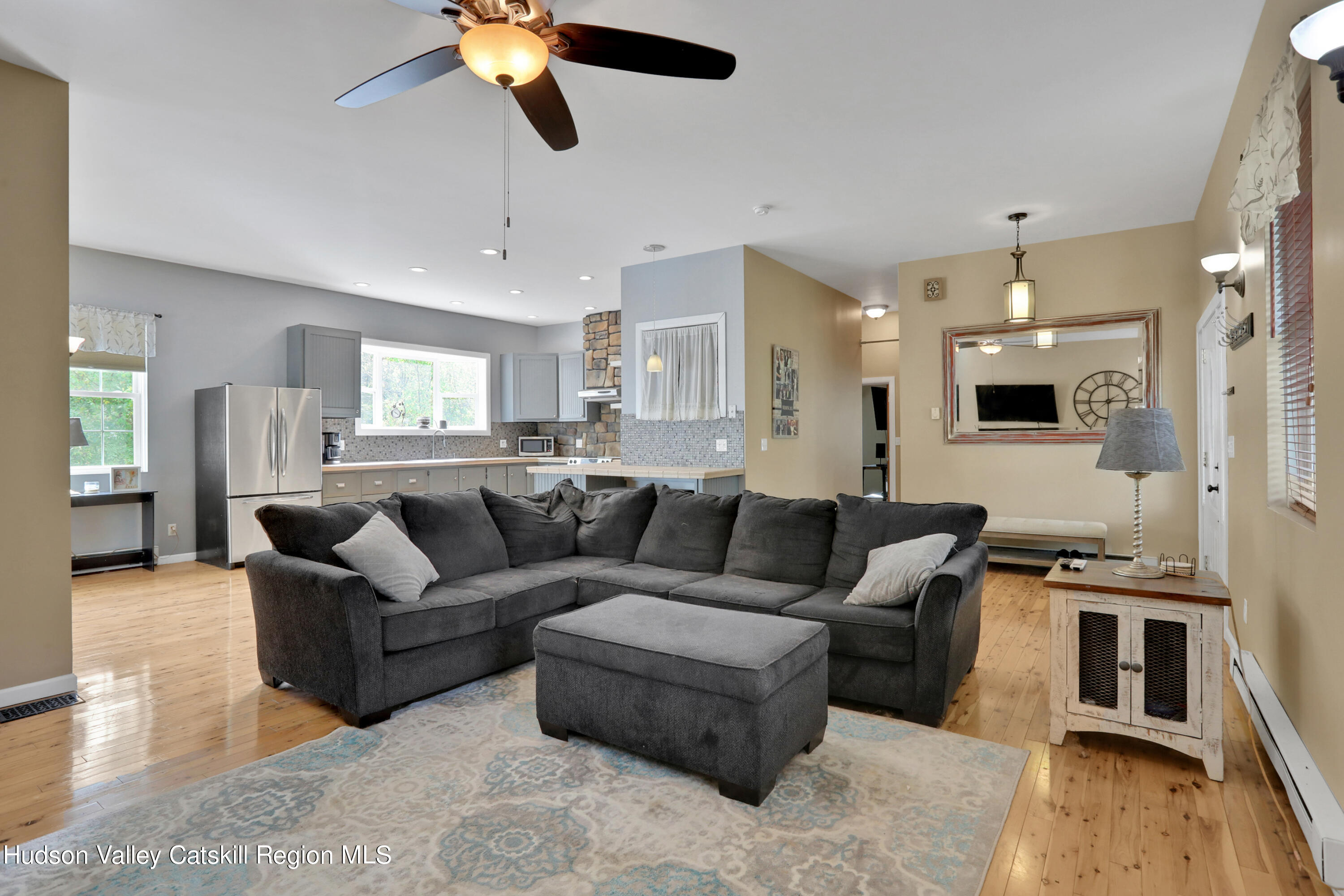 14 Spike Horn Road