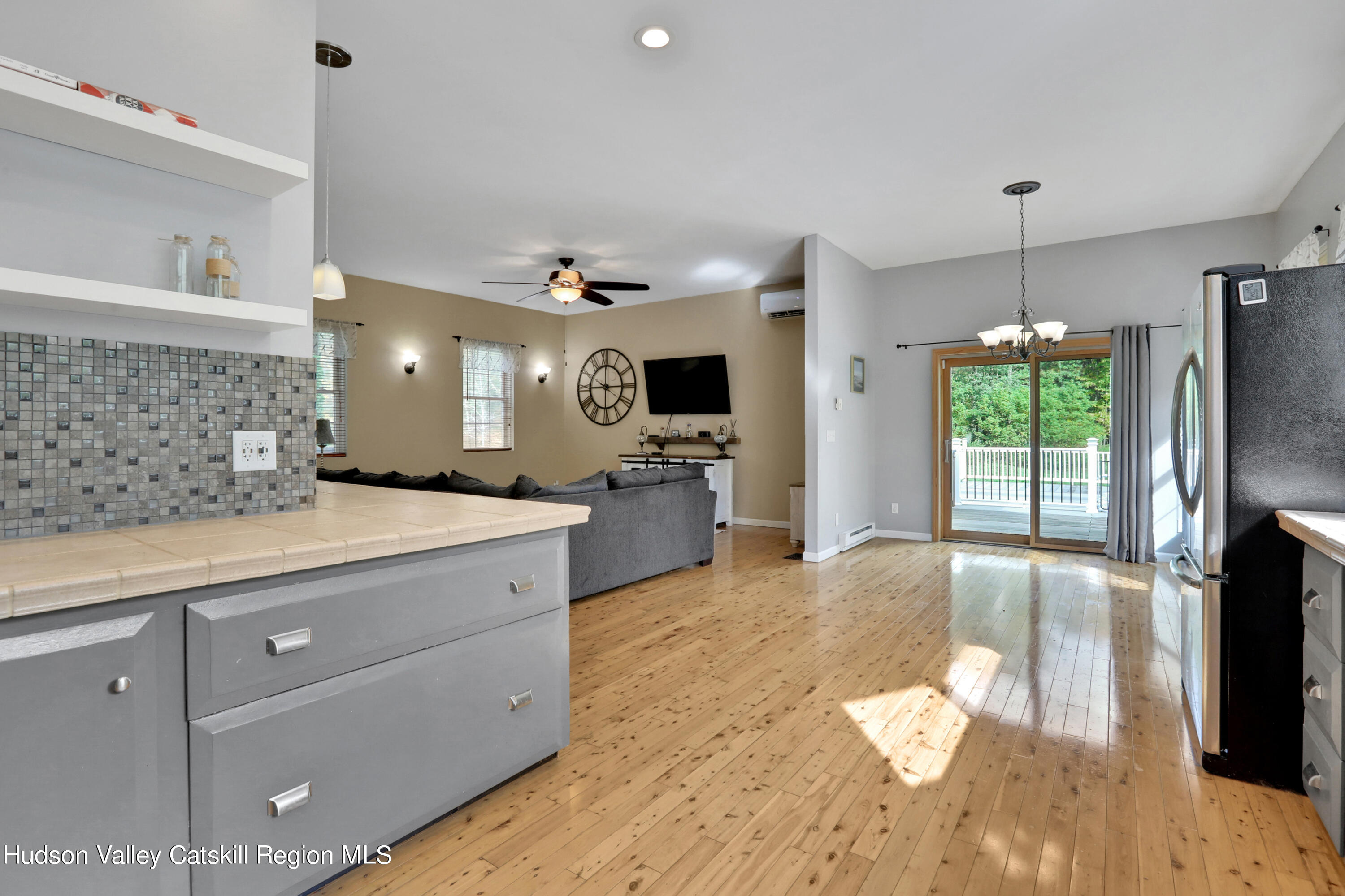 14 Spike Horn Road