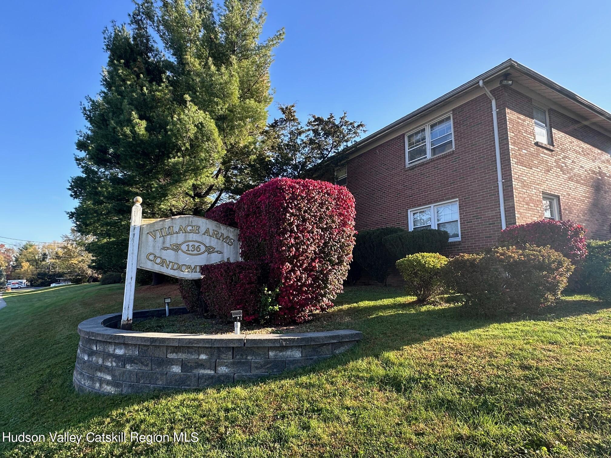 136 N Chestnut Street, 1d