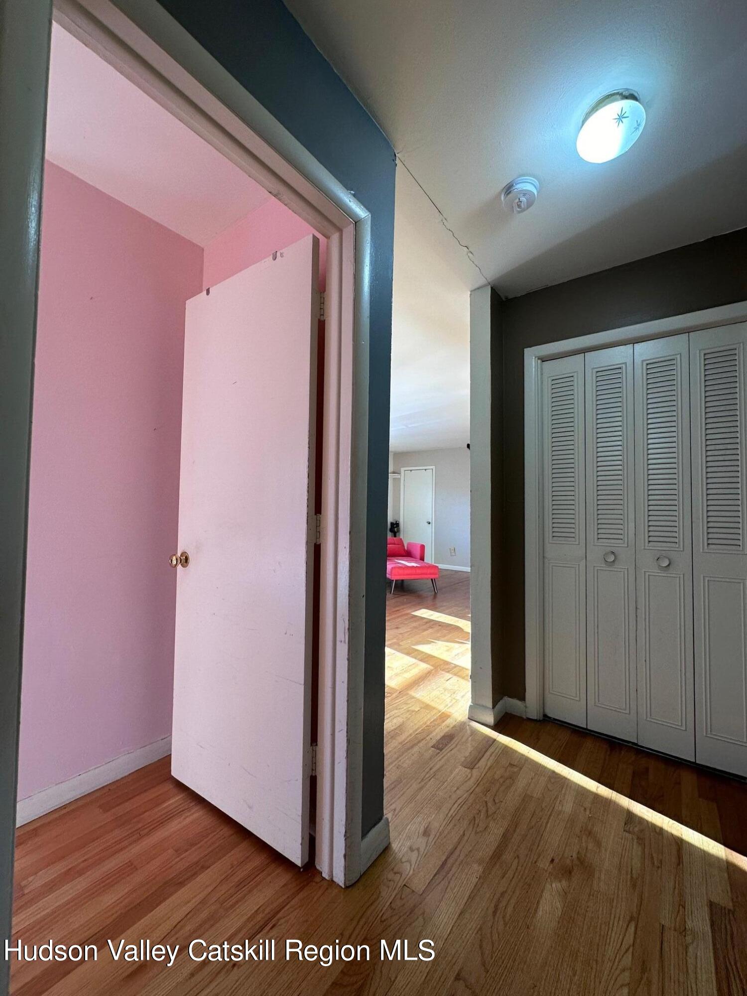 136 N Chestnut Street, 1d