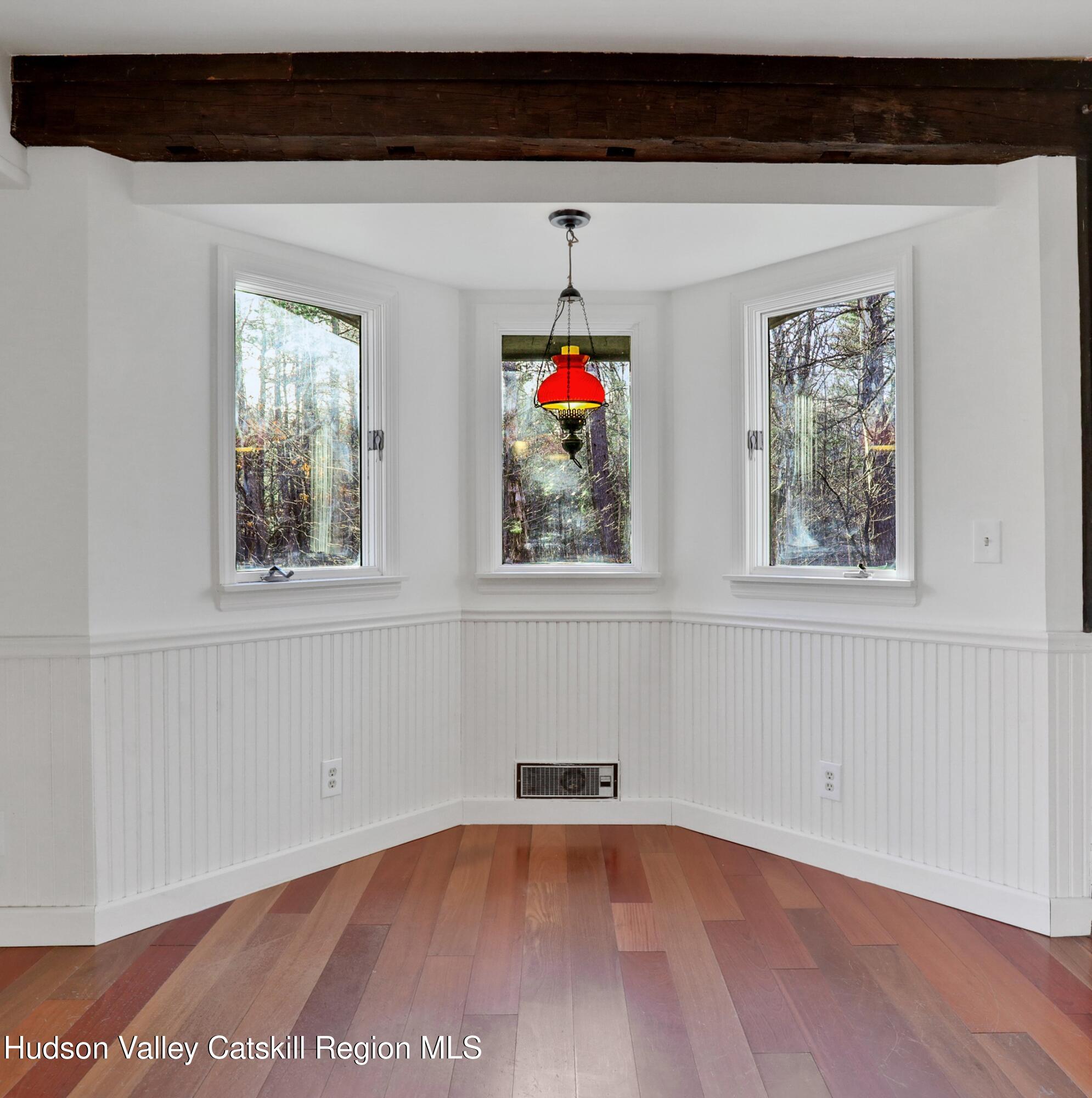83 West Saugerties Road
