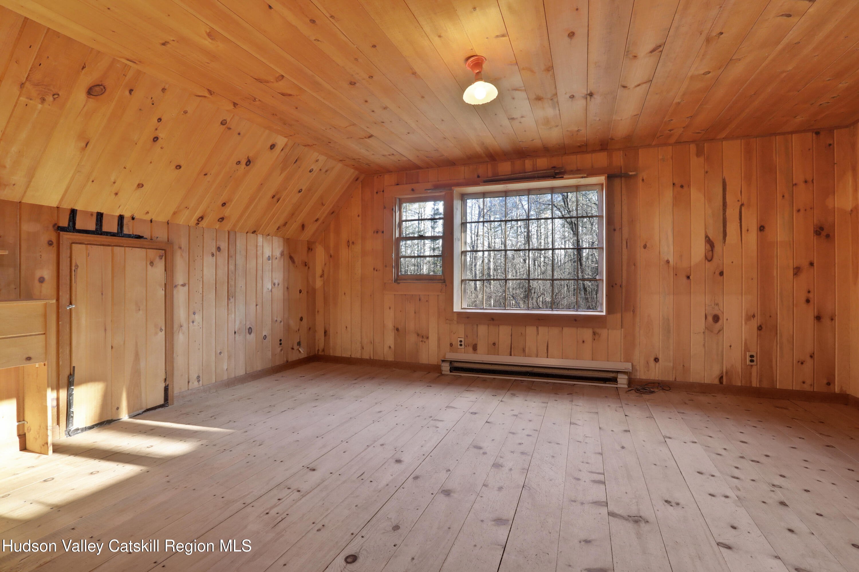 83 West Saugerties Road