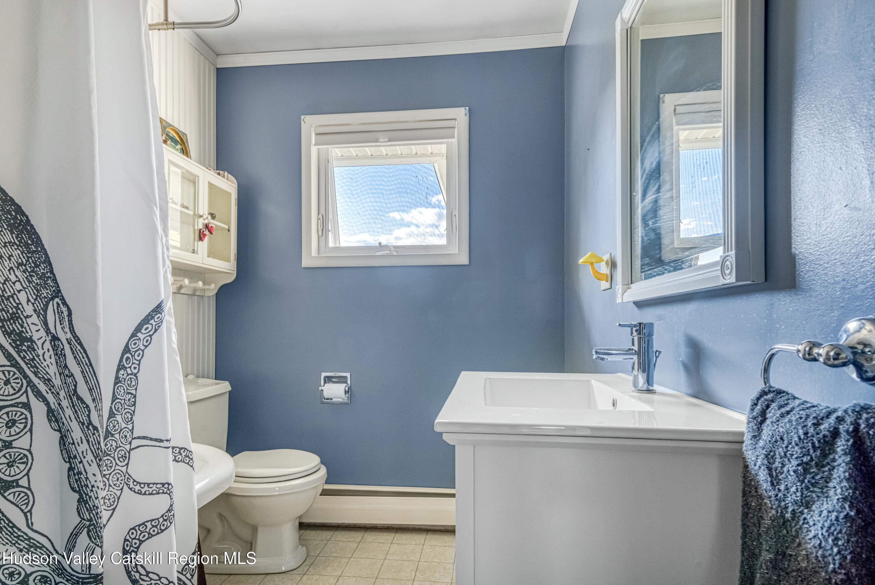 1221 Blue Mountain Road