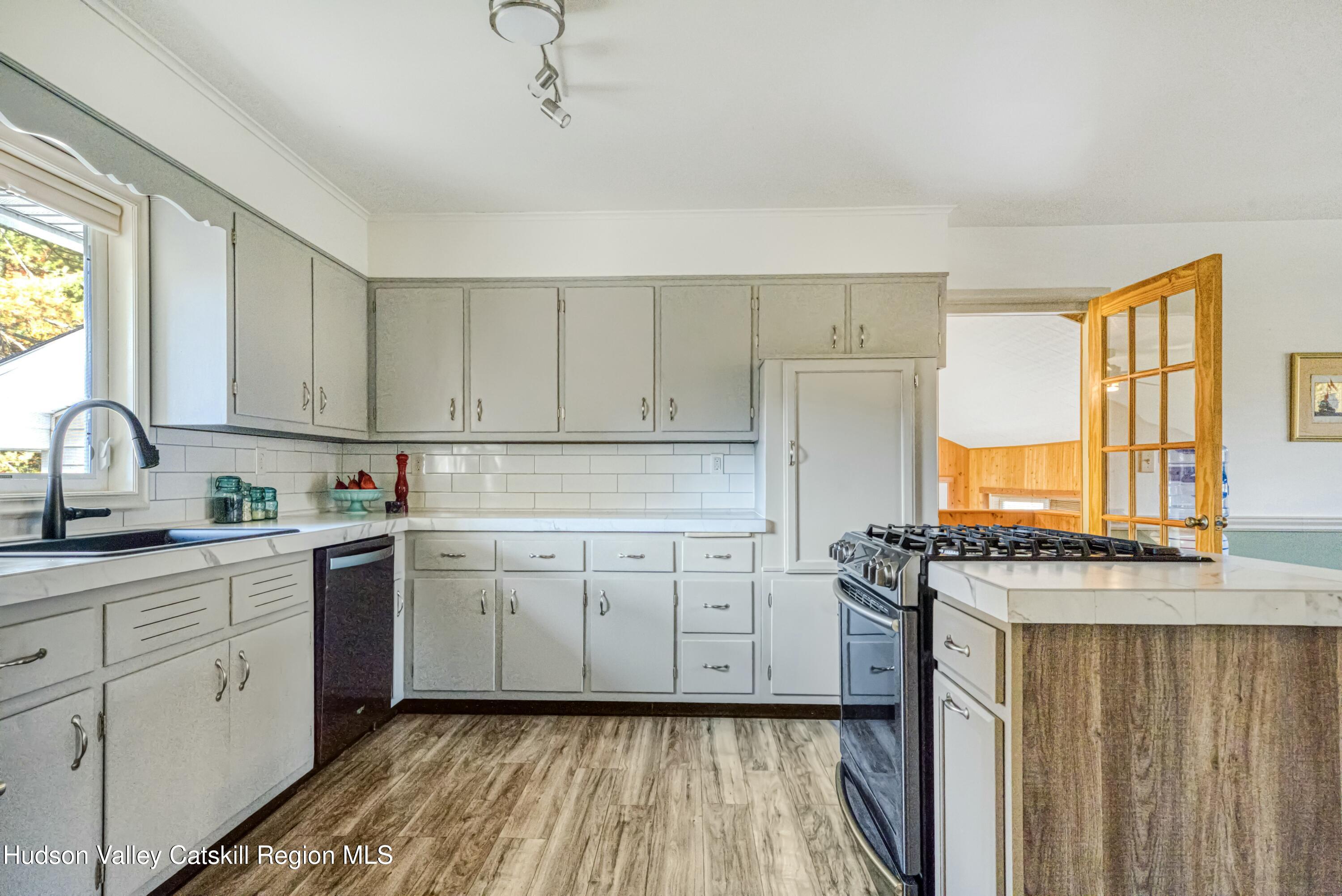 1221 Blue Mountain Road