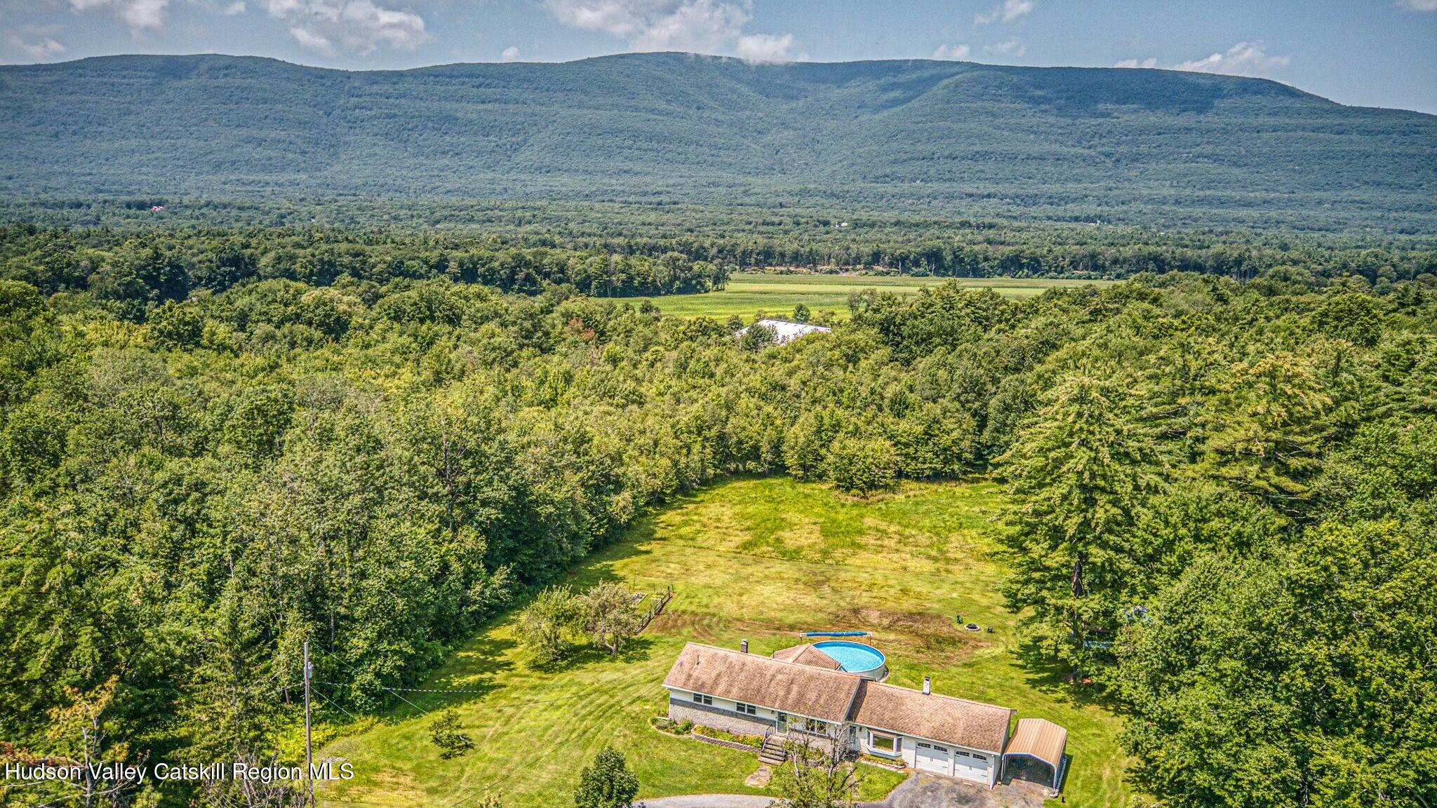 1221 Blue Mountain Road