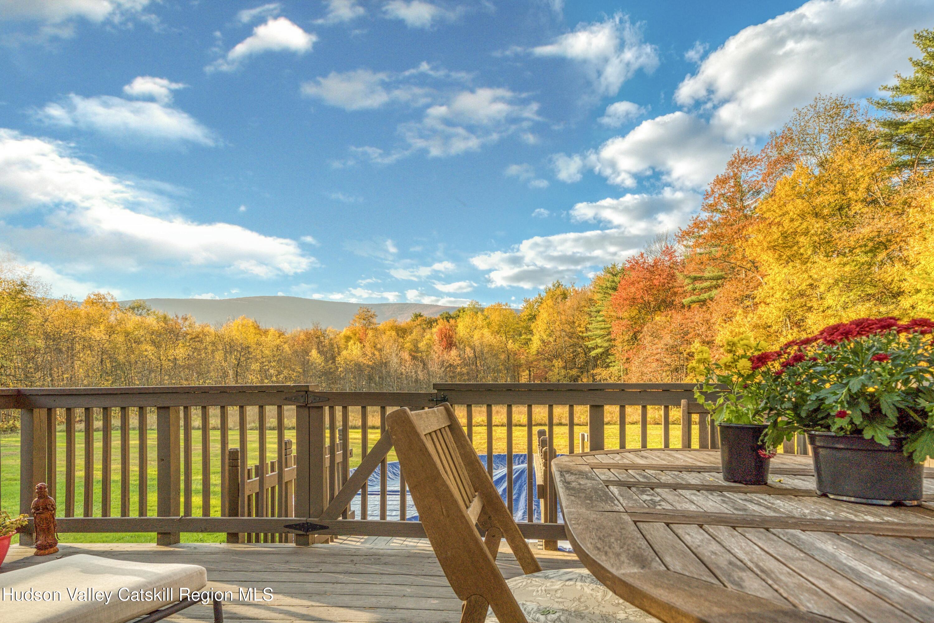 1221 Blue Mountain Road