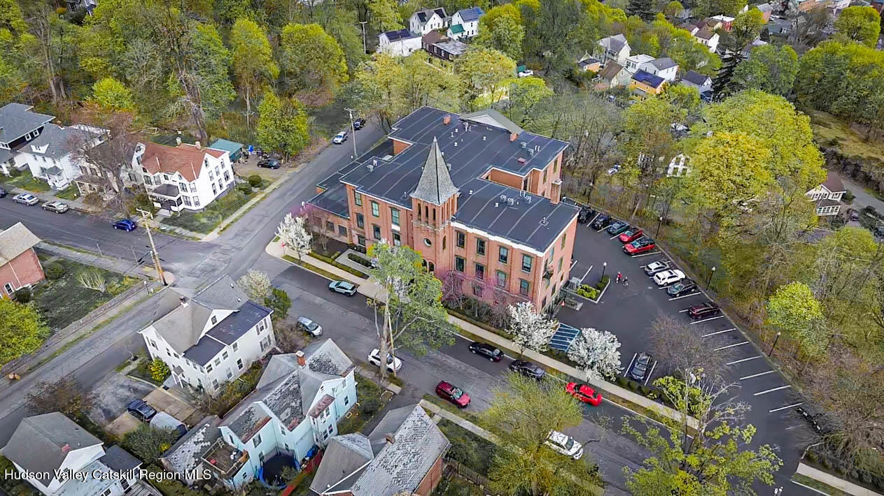 214 West Chestnut, 102