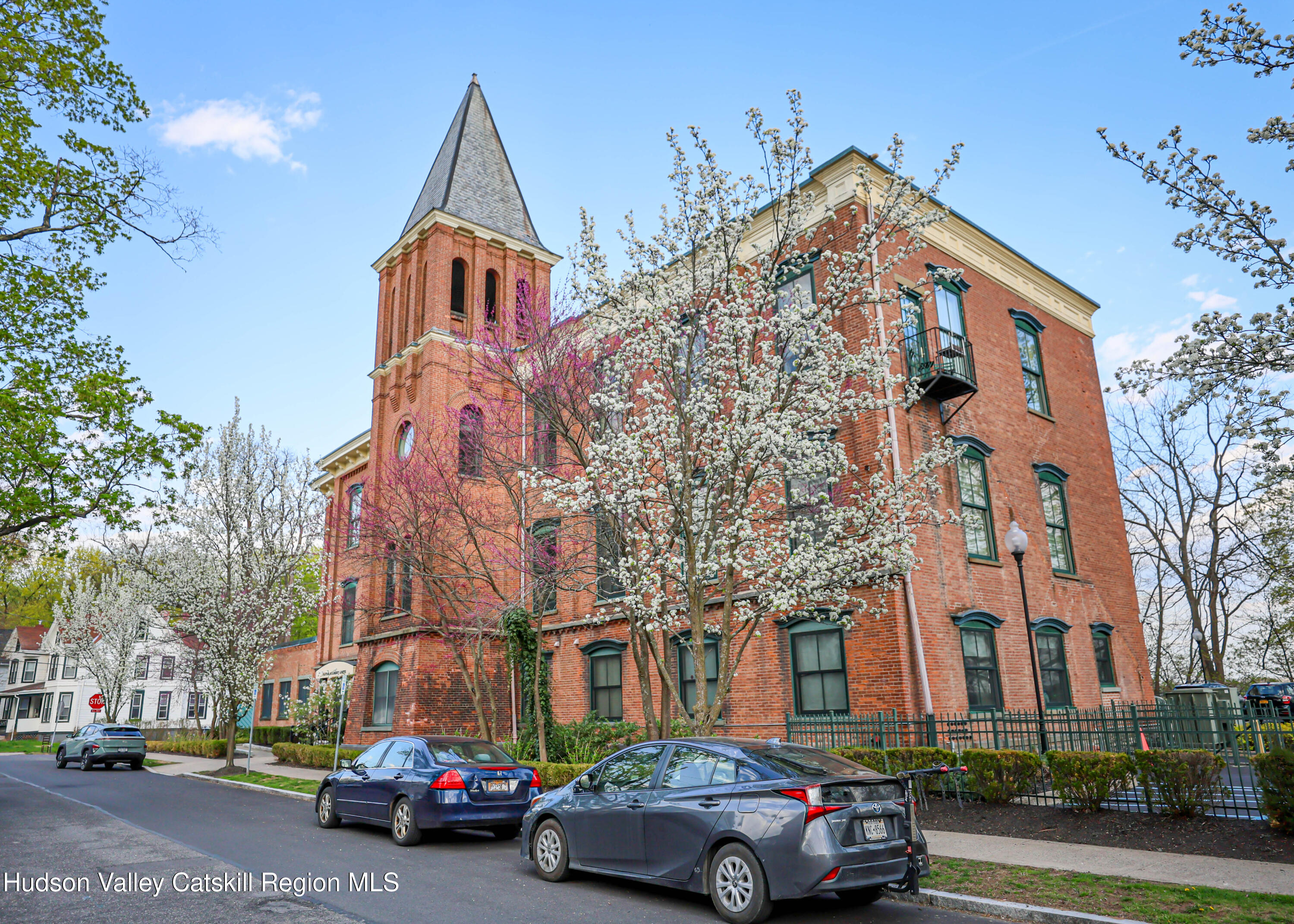 214 West Chestnut, 102