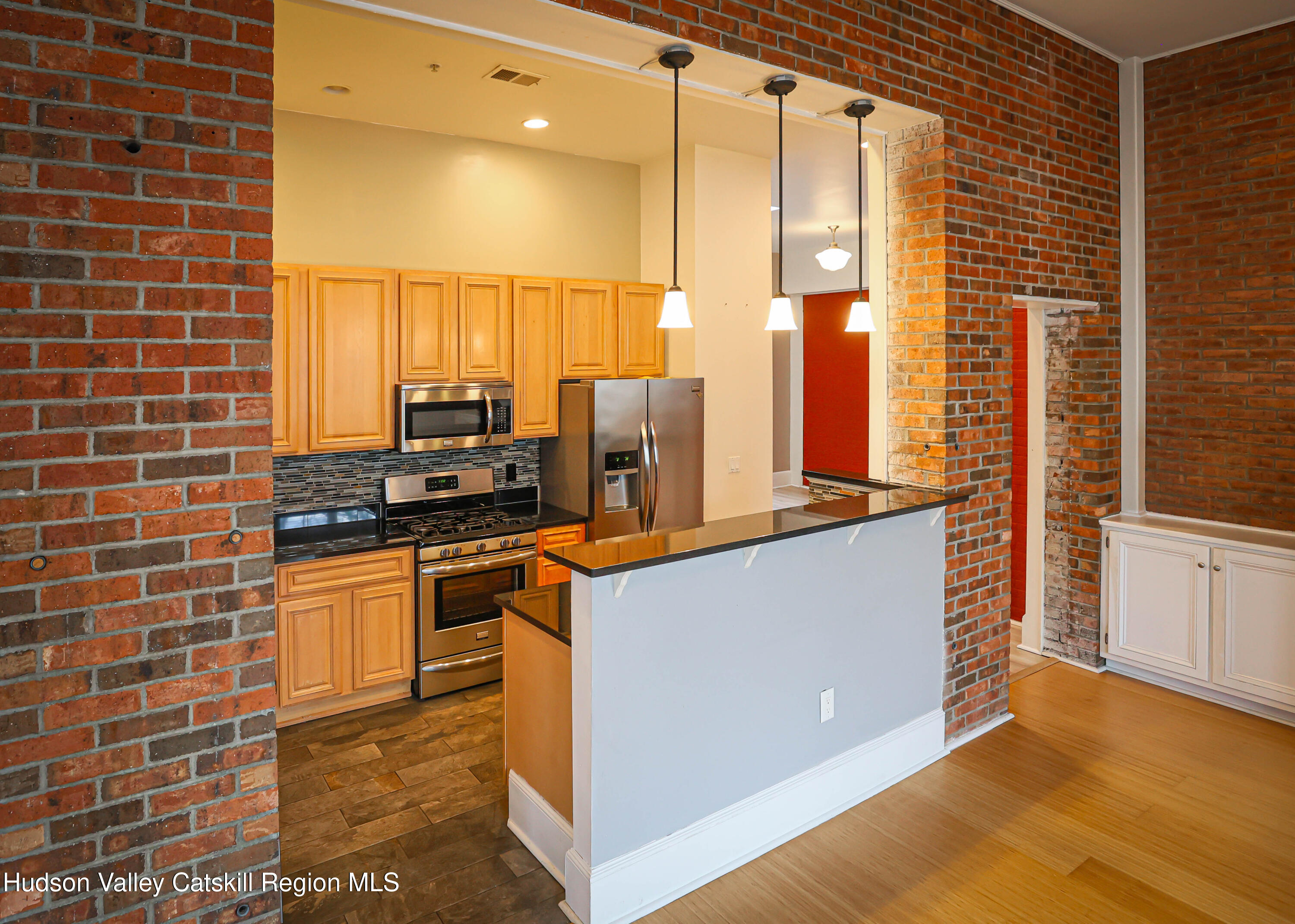 214 West Chestnut, 102