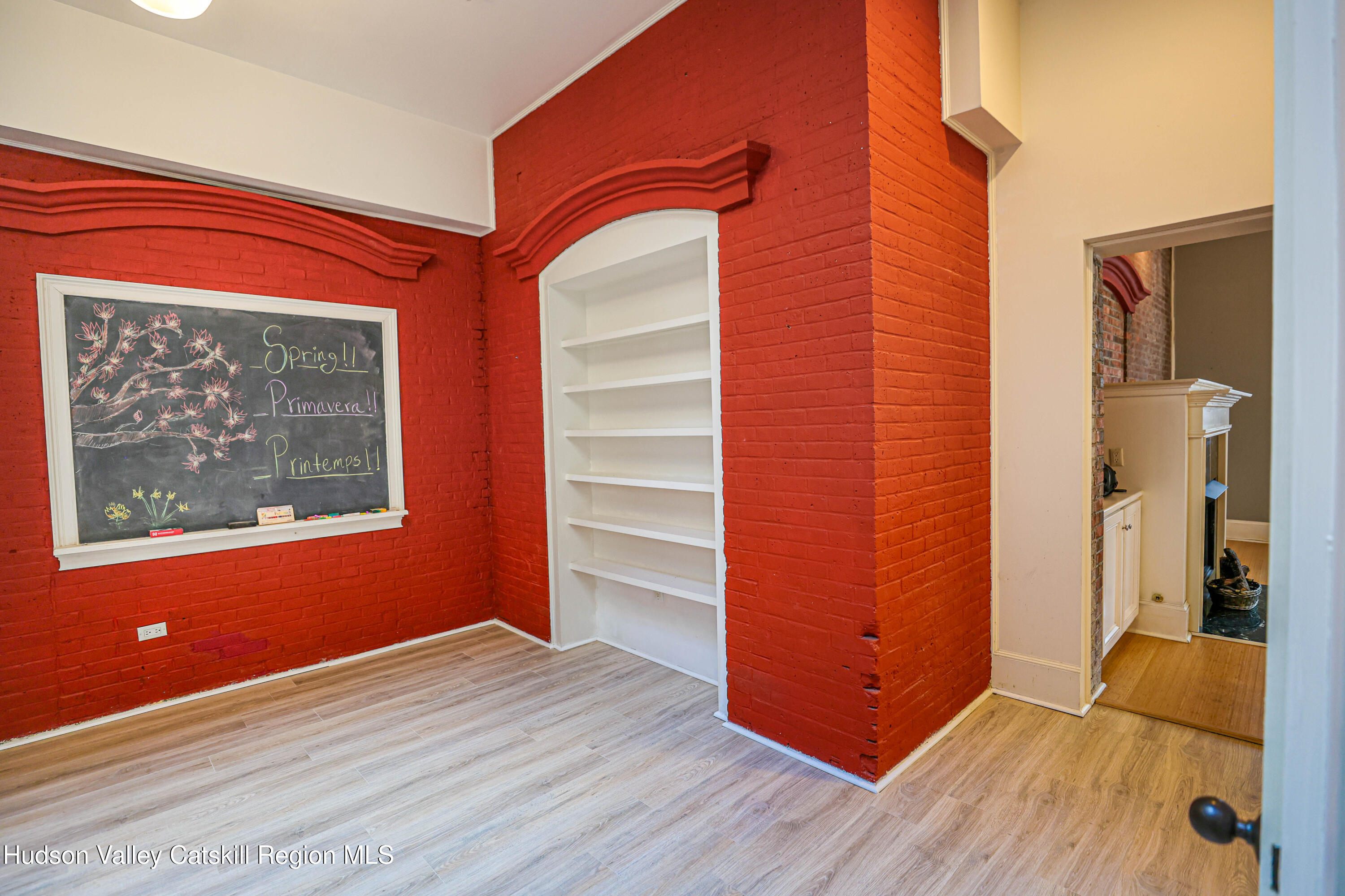 214 West Chestnut, 102