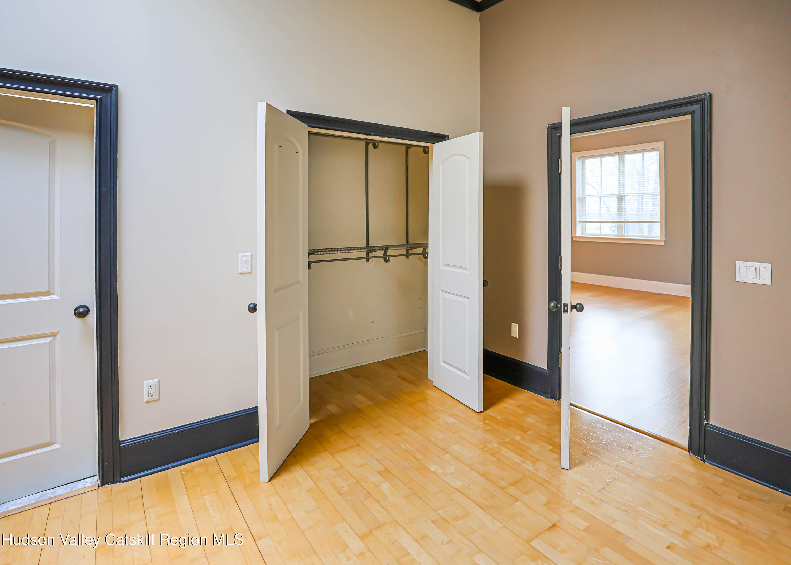 214 West Chestnut, 102