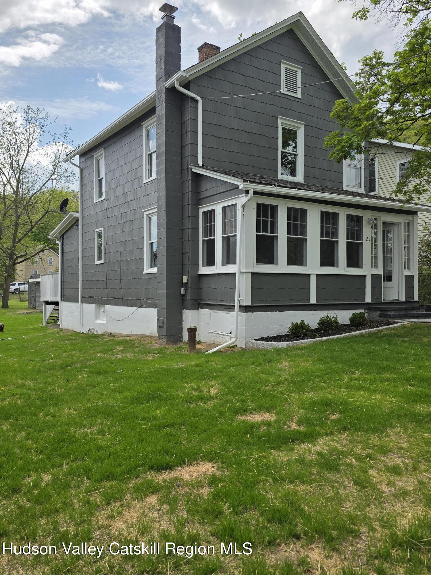22 Maple Street