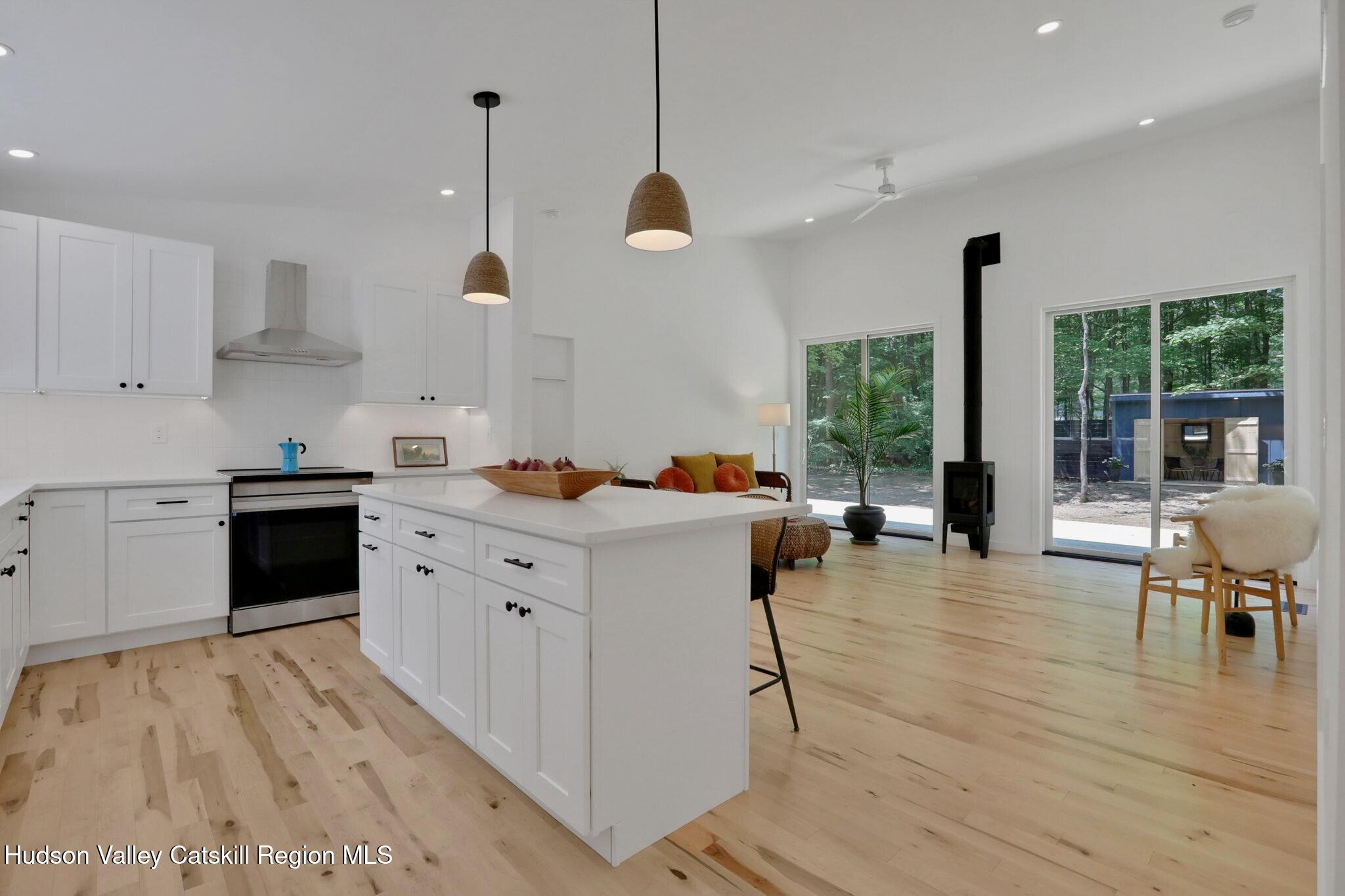 377 Pennsylvania Avenue