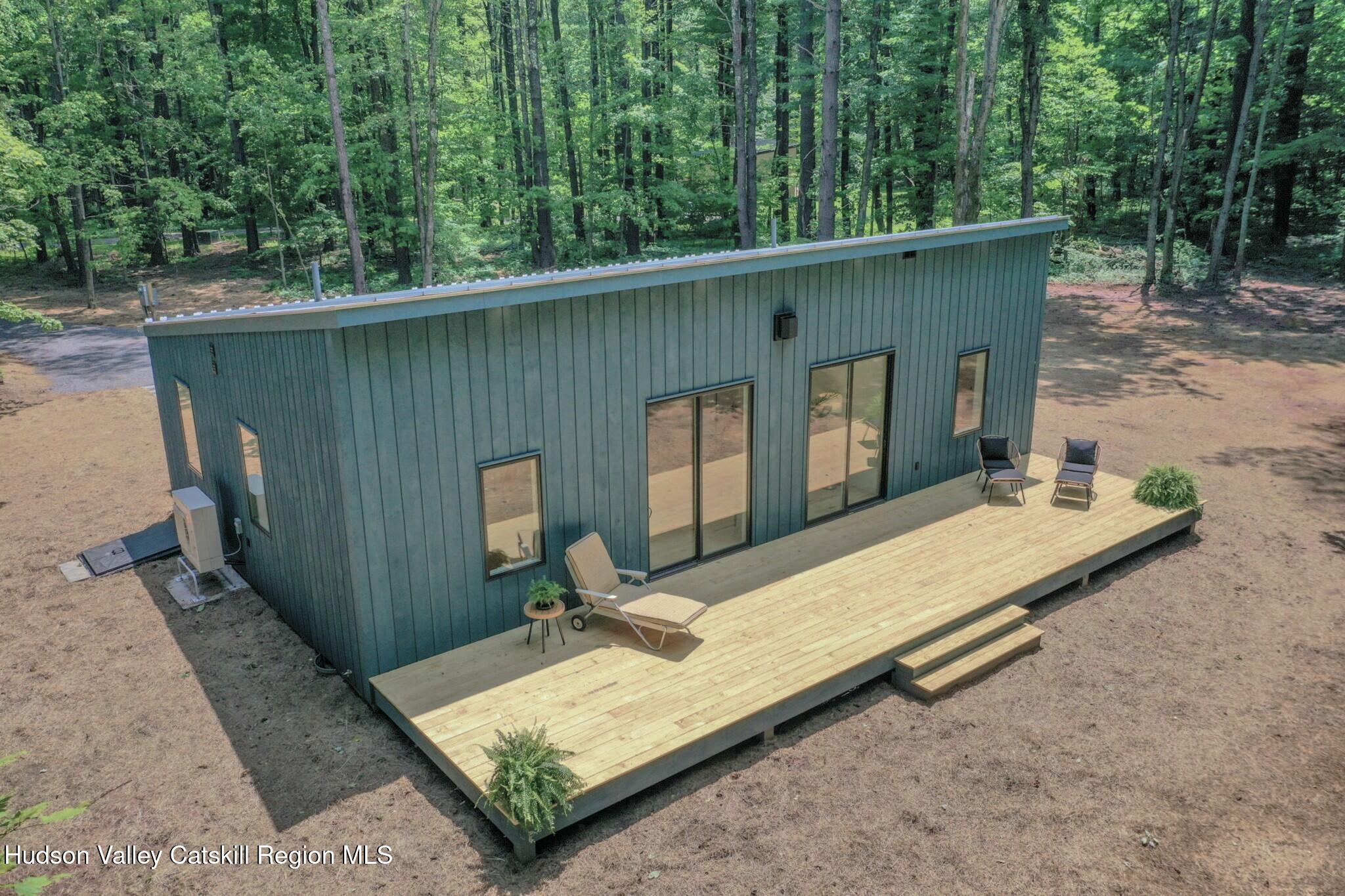 377 Pennsylvania Avenue