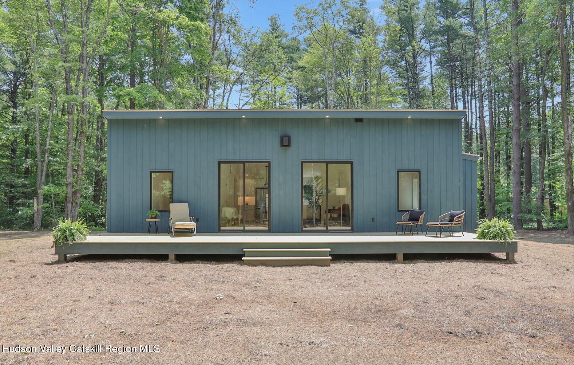 377 Pennsylvania Avenue