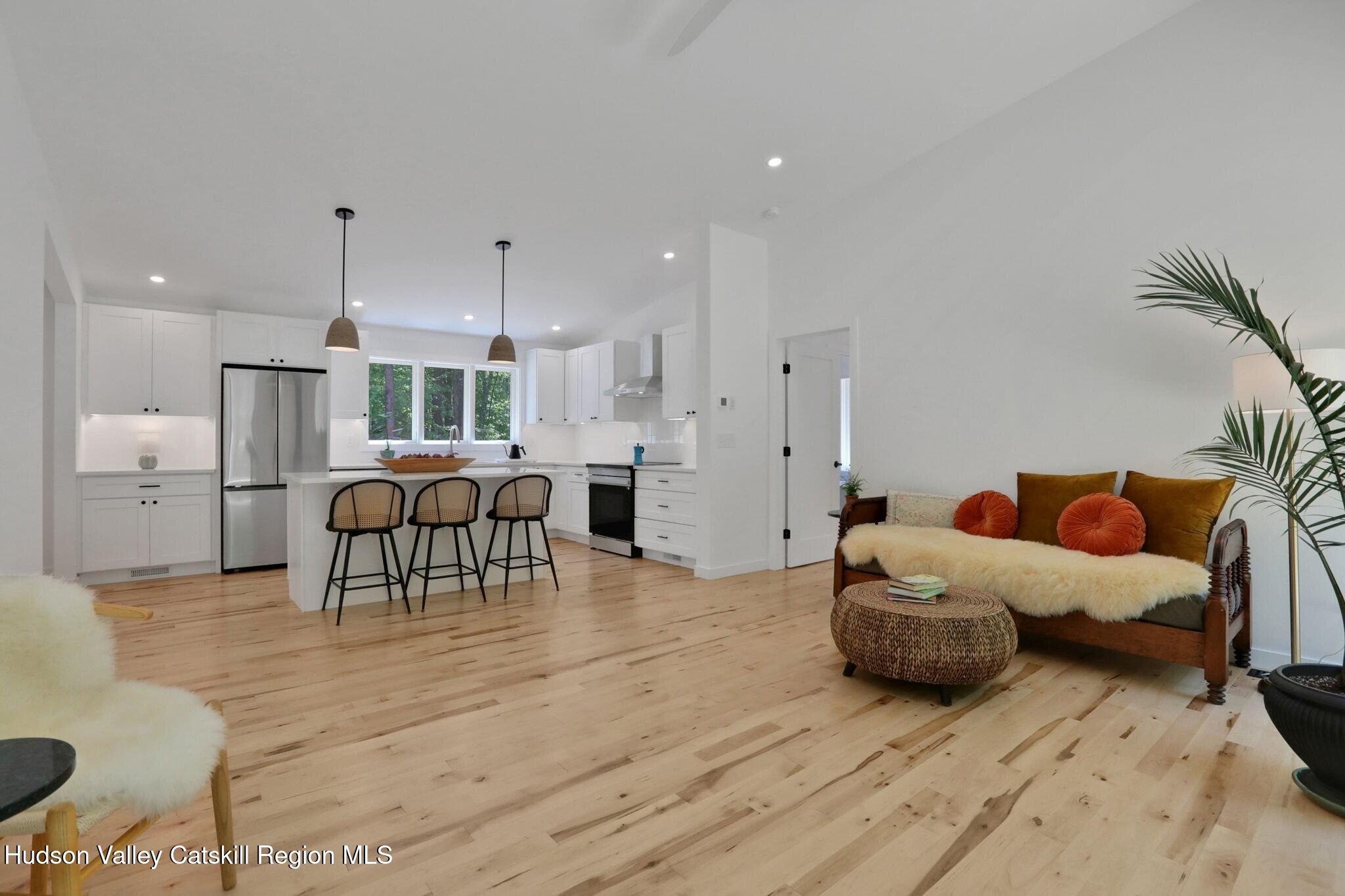 377 Pennsylvania Avenue