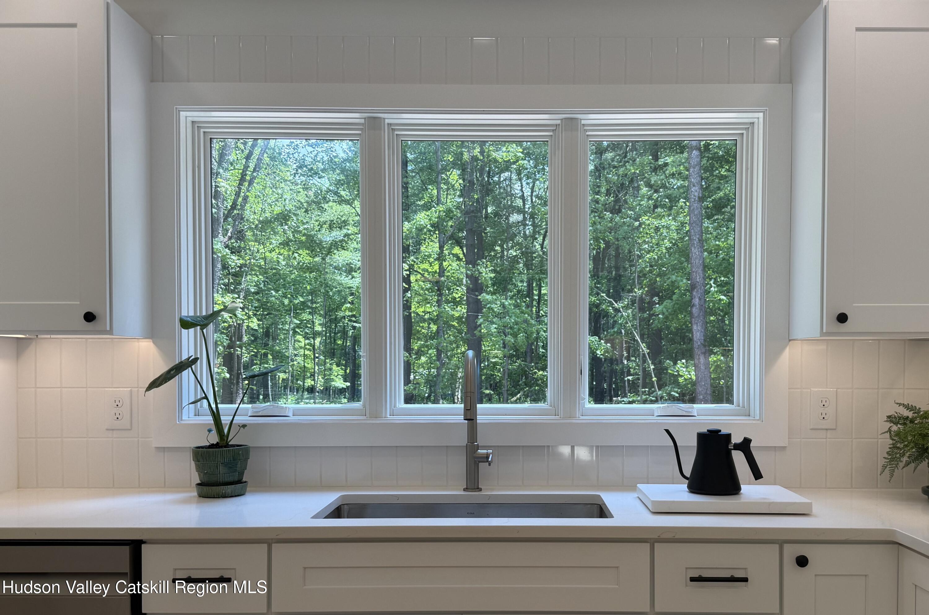 377 Pennsylvania Avenue