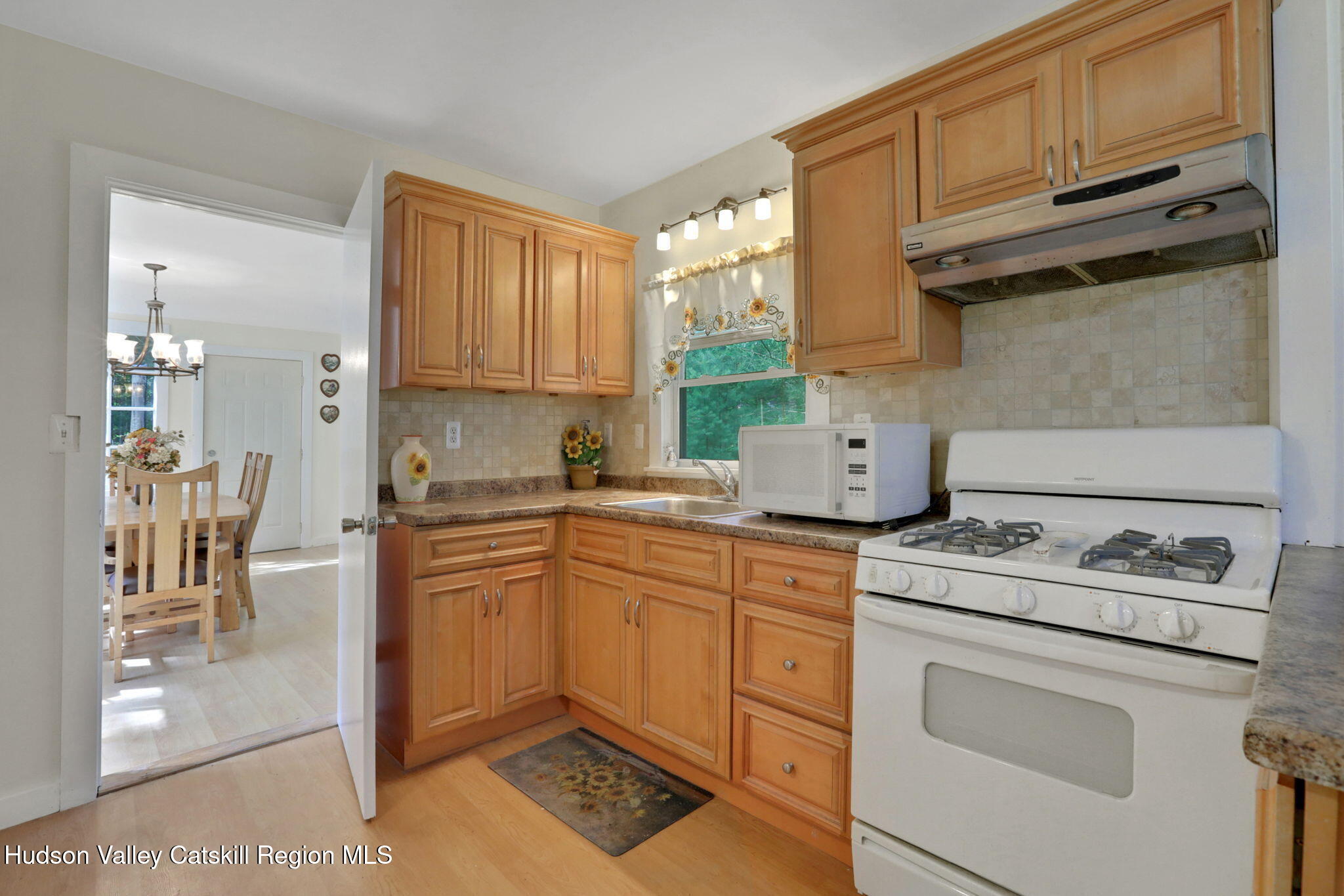 1055 Route 212