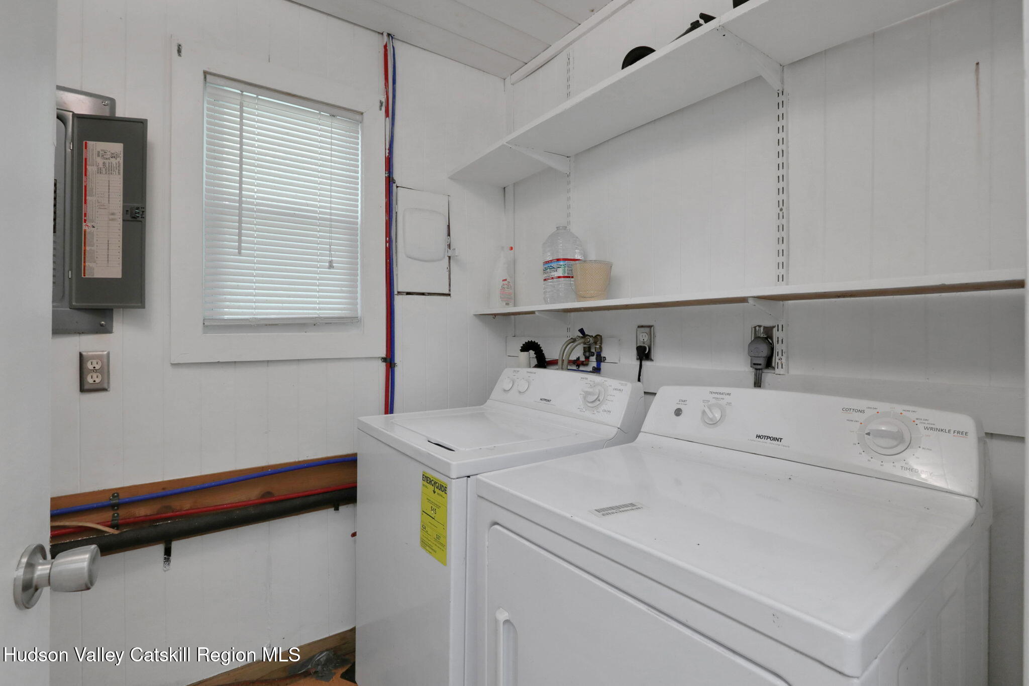 1055 Route 212