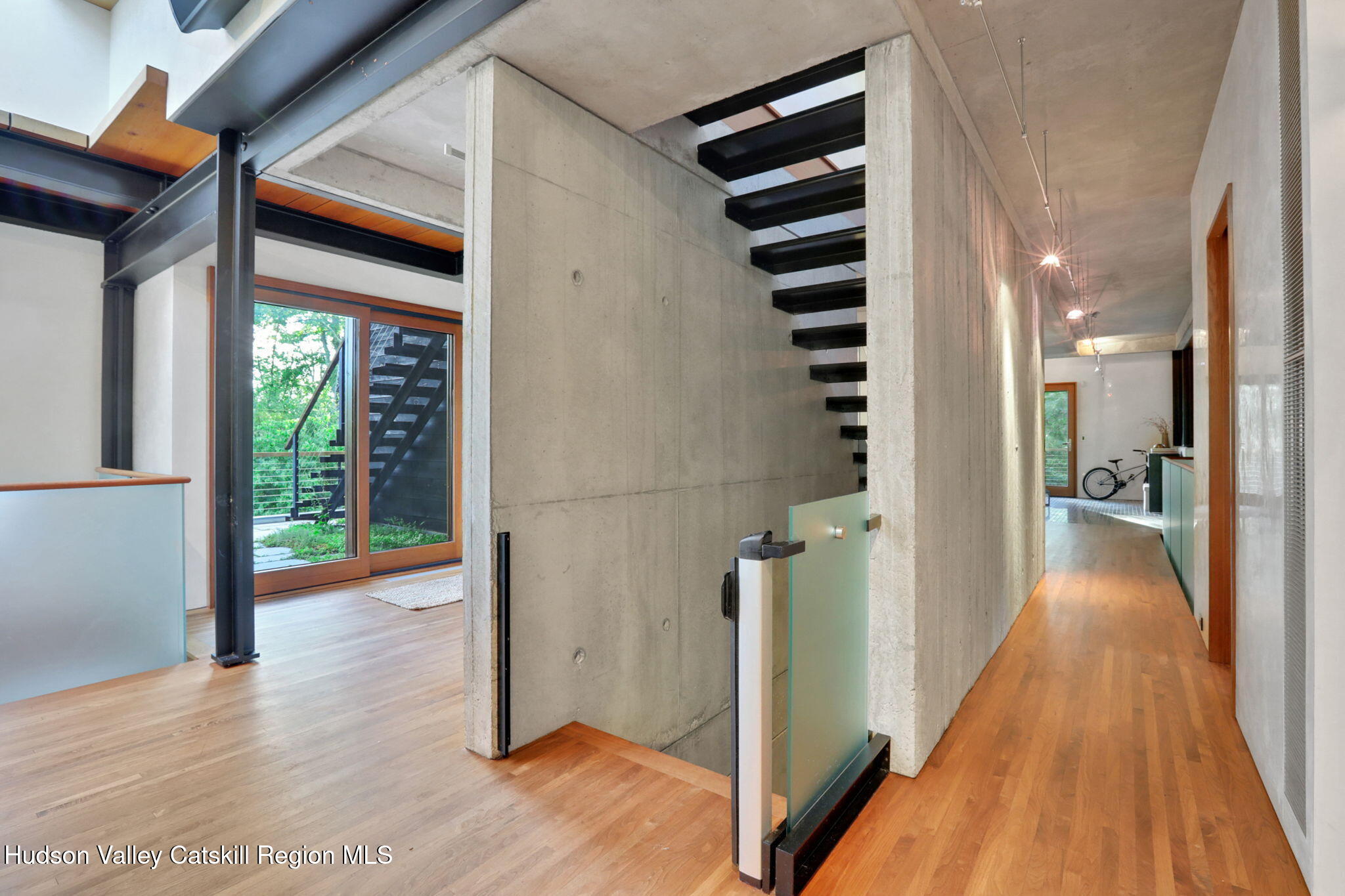 125 Valley View Way