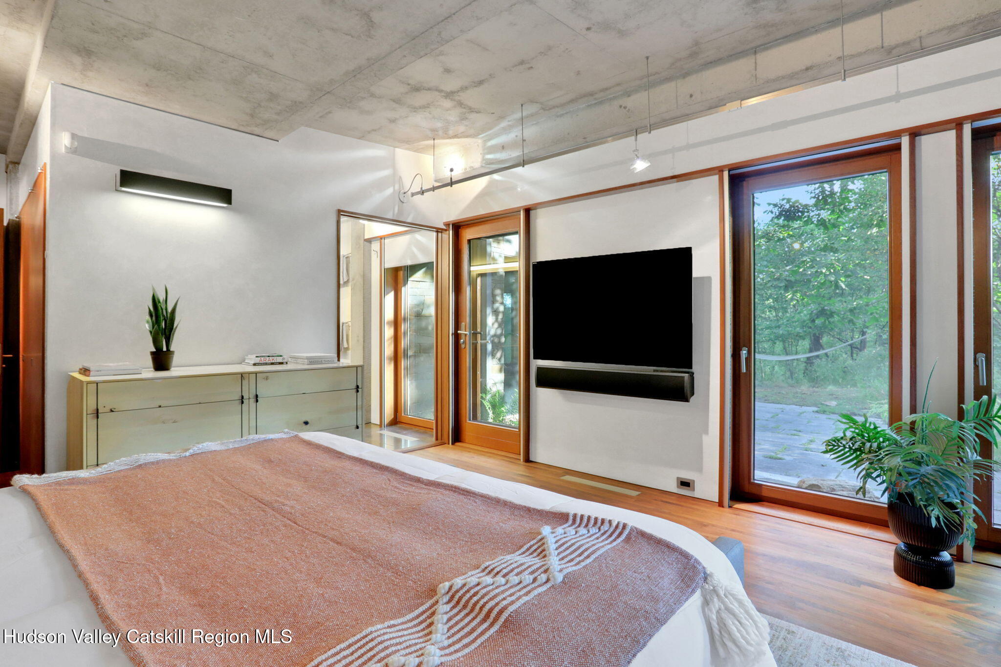 125 Valley View Way